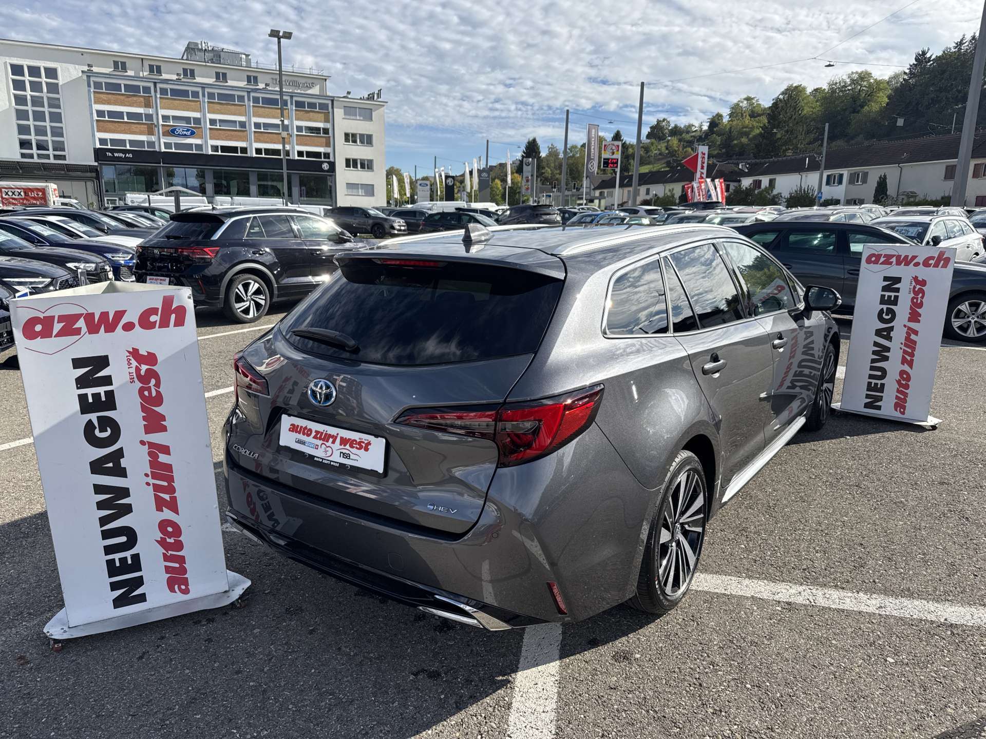 TOYOTA Corolla Touring Sports 2.0 HSD Teamplayer e-CVT Automat-image-2