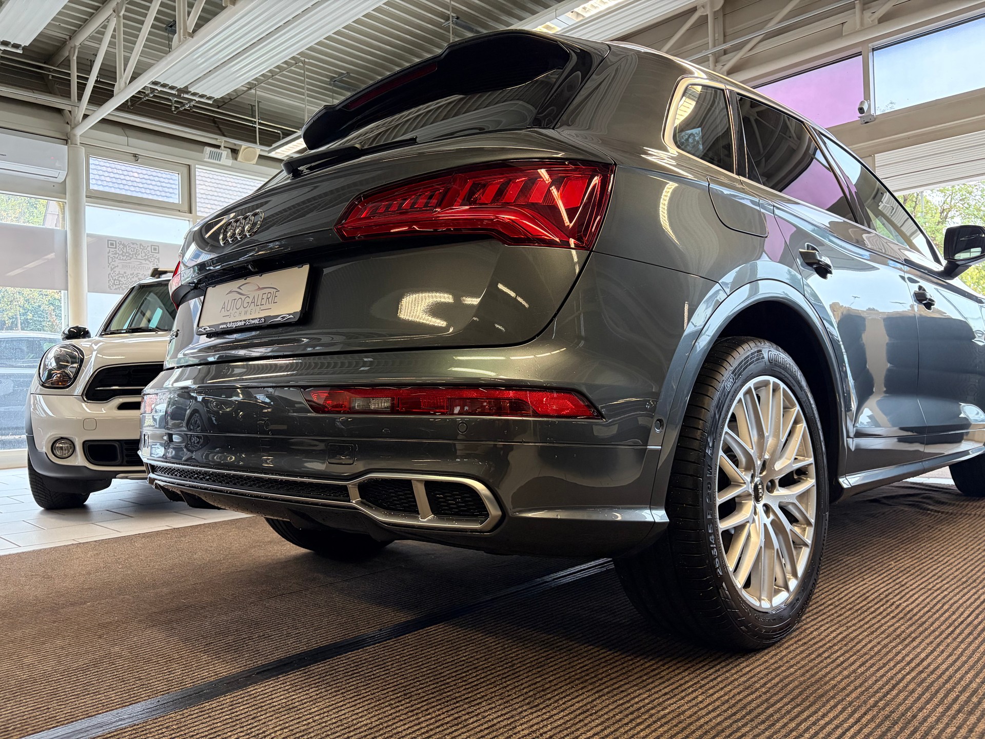 AUDI SQ5 3.0 TFSI quattro | CH | Panorama | Assis. Stadt+Park+Tour | Matrix LED | B&O | Luftfederung | S-Sportsitz Rautensteppung |-image-27