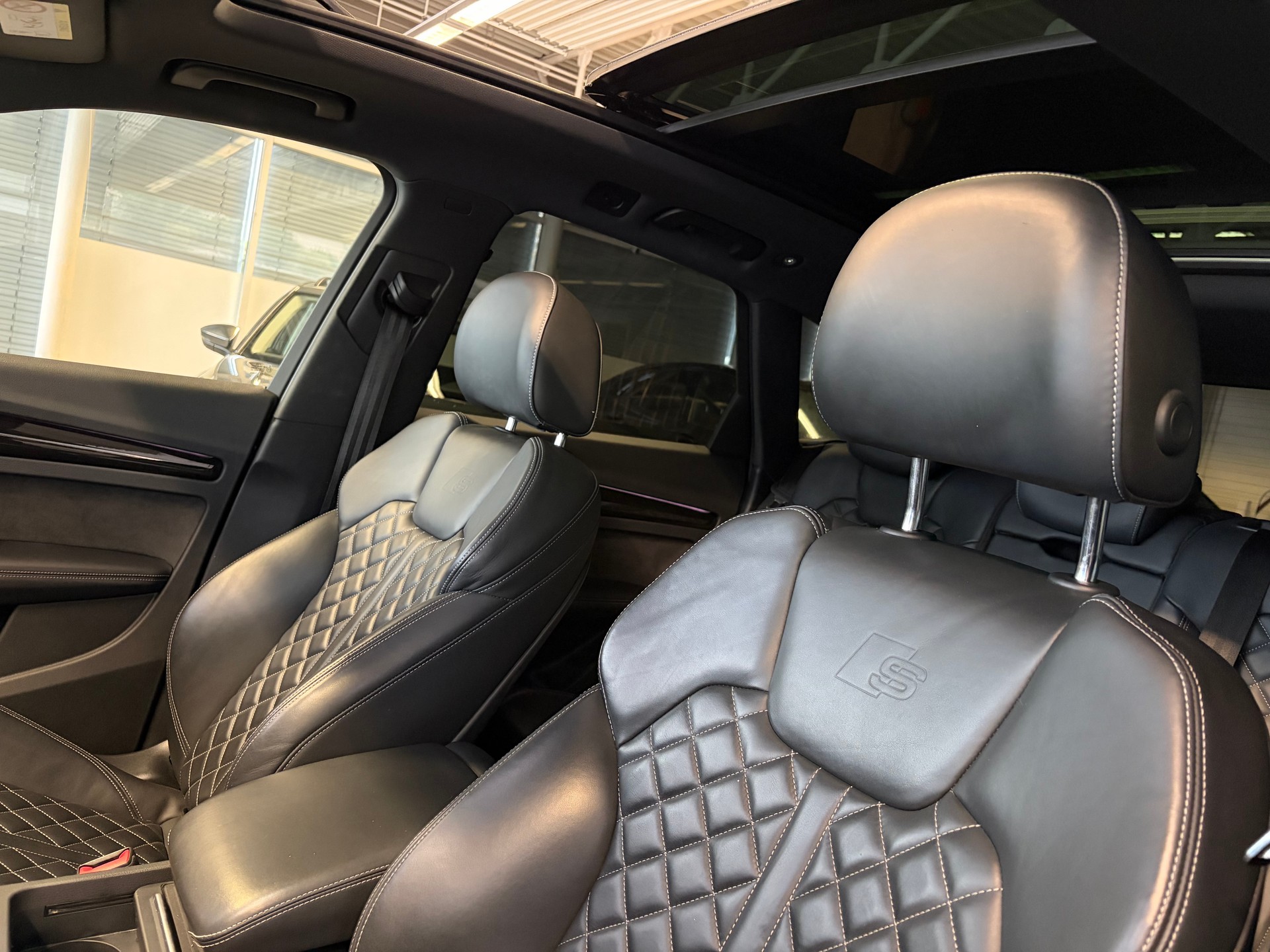 AUDI SQ5 3.0 TFSI quattro | CH | Panorama | Assis. Stadt+Park+Tour | Matrix LED | B&O | Luftfederung | S-Sportsitz Rautensteppung |-image-12