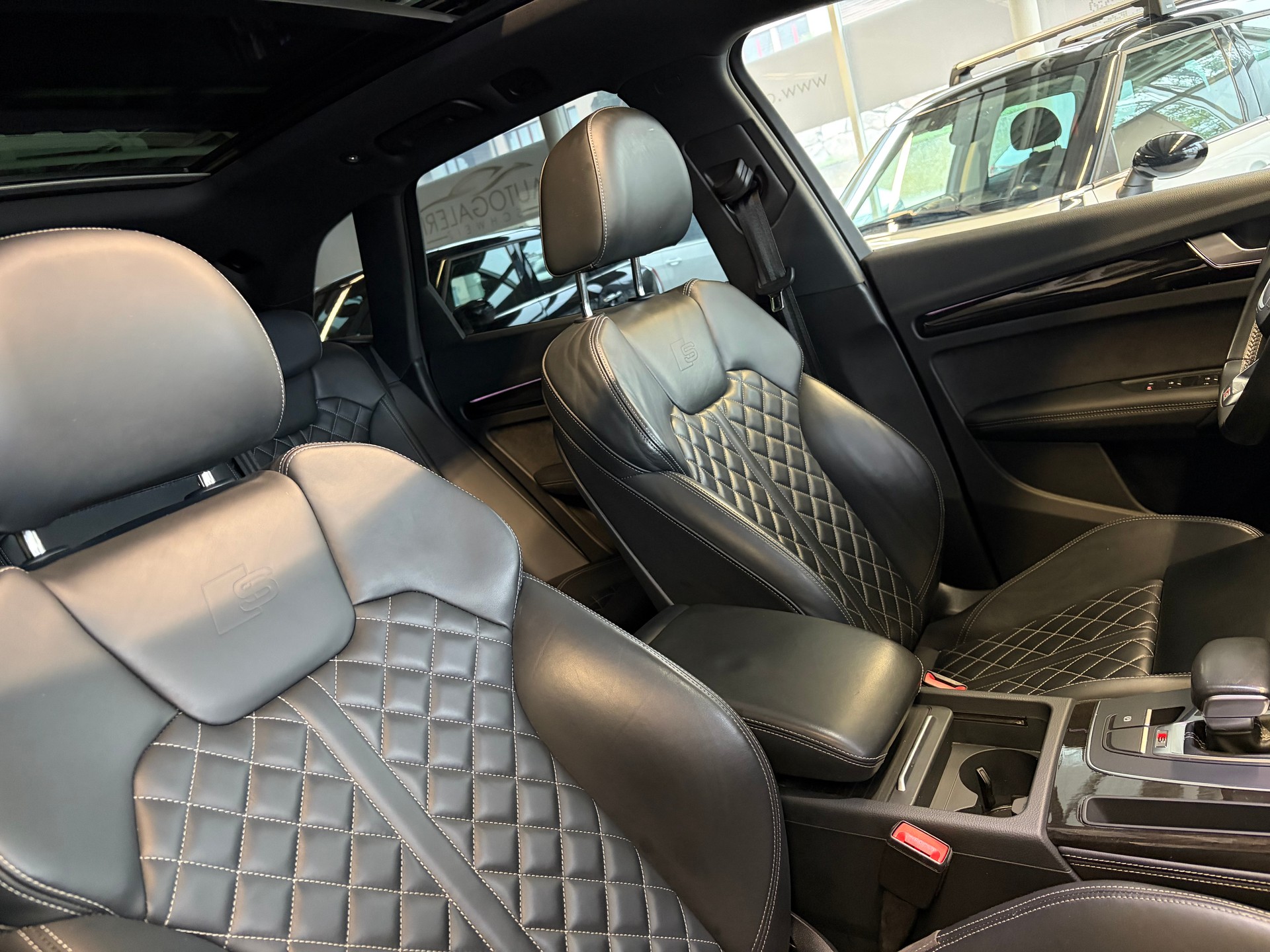 AUDI SQ5 3.0 TFSI quattro | CH | Panorama | Assis. Stadt+Park+Tour | Matrix LED | B&O | Luftfederung | S-Sportsitz Rautensteppung |-image-31