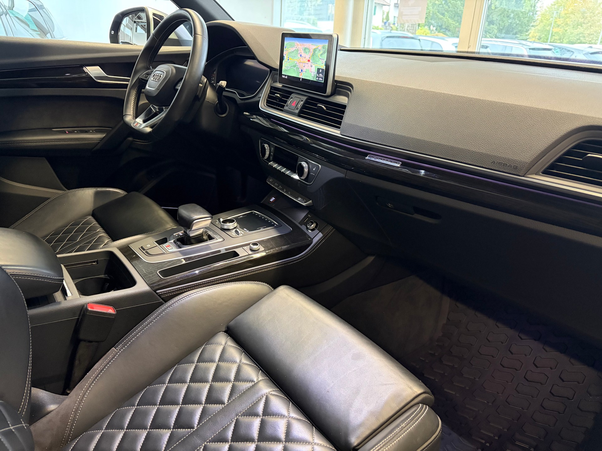 AUDI SQ5 3.0 TFSI quattro | CH | Panorama | Assis. Stadt+Park+Tour | Matrix LED | B&O | Luftfederung | S-Sportsitz Rautensteppung |-image-30
