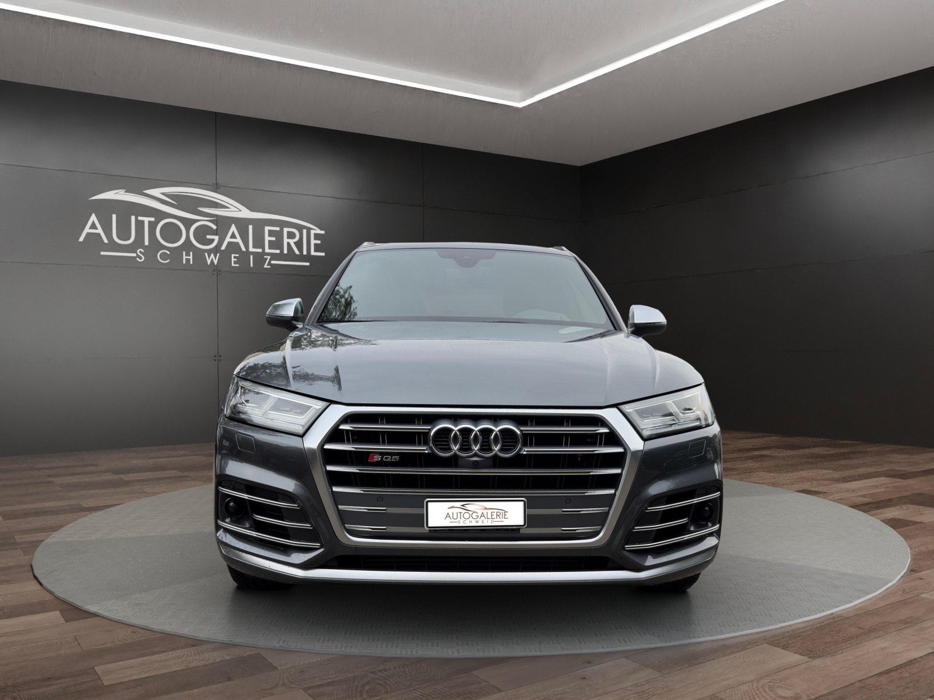 AUDI SQ5 3.0 TFSI quattro | CH | Panorama | Assis. Stadt+Park+Tour | Matrix LED | B&O | Luftfederung | S-Sportsitz Rautensteppung |-image-7