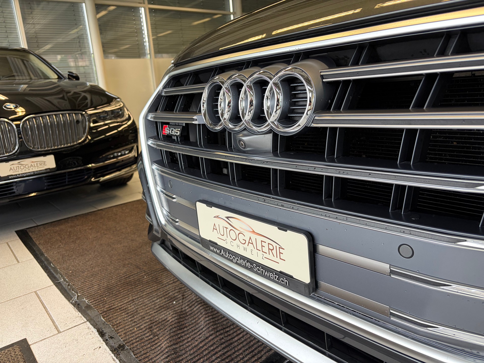 AUDI SQ5 3.0 TFSI quattro | CH | Panorama | Assis. Stadt+Park+Tour | Matrix LED | B&O | Luftfederung | S-Sportsitz Rautensteppung |-image-35
