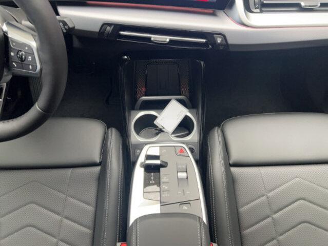 BMW X1 U11 20i sDrive paddles-image-11