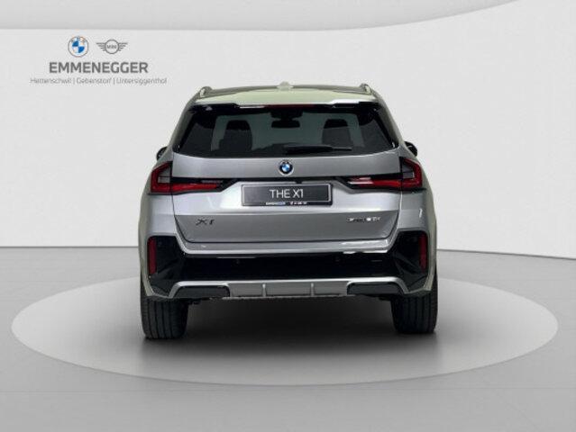 BMW X1 U11 20i sDrive paddles-image-3