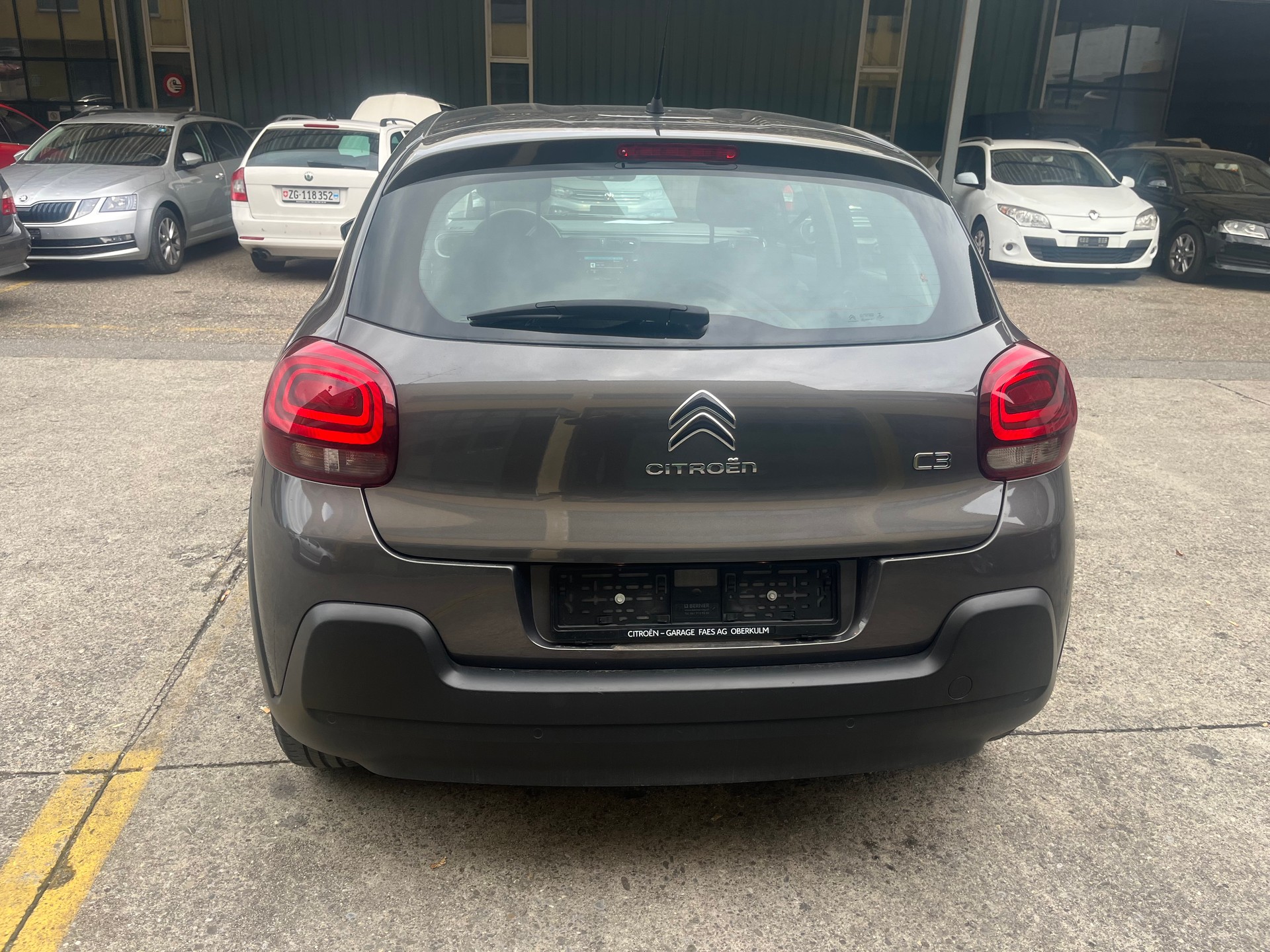 CITROEN C3 1.2i PureTech Feel Edition-image-6