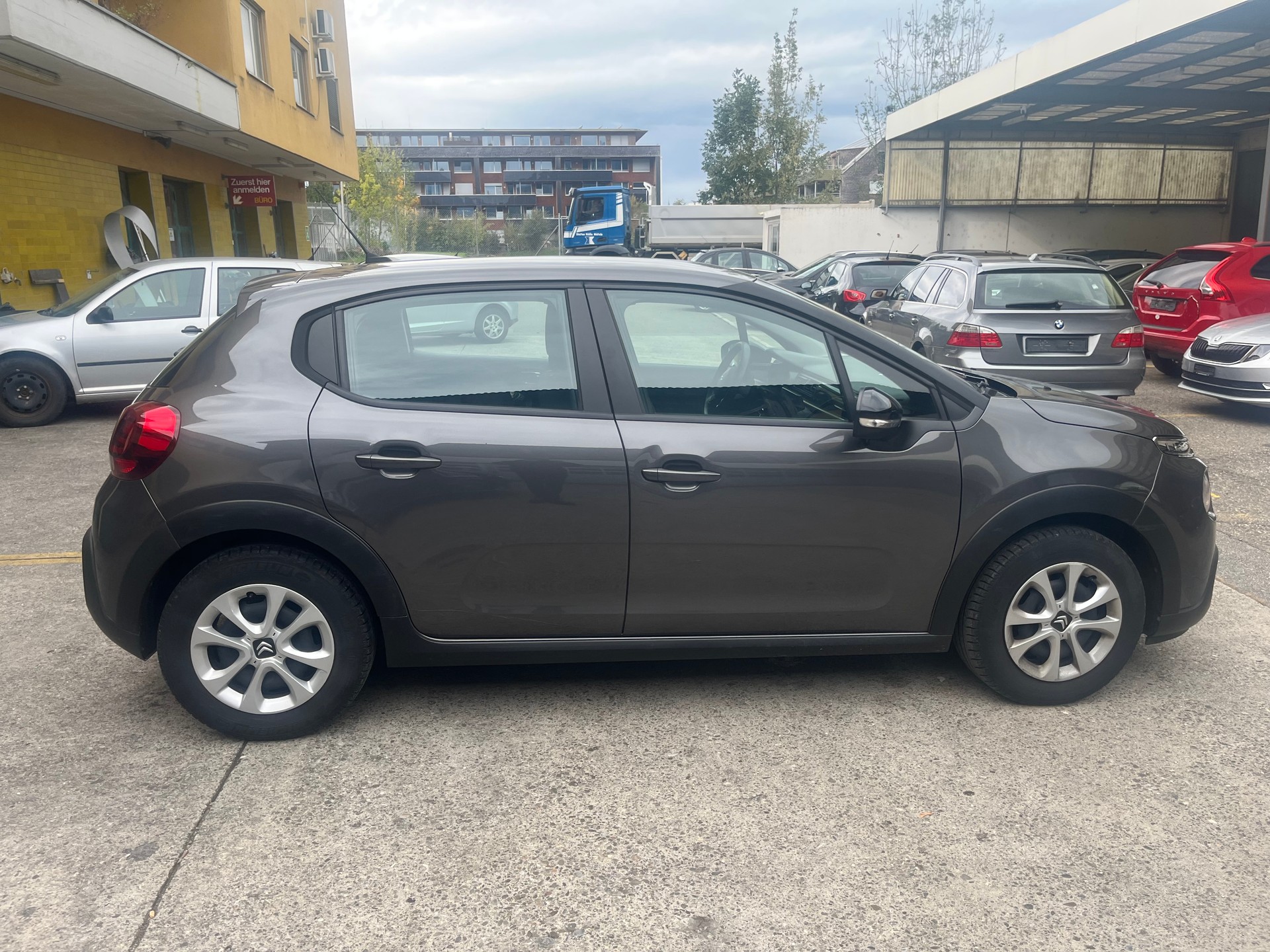 CITROEN C3 1.2i PureTech Feel Edition-image-5
