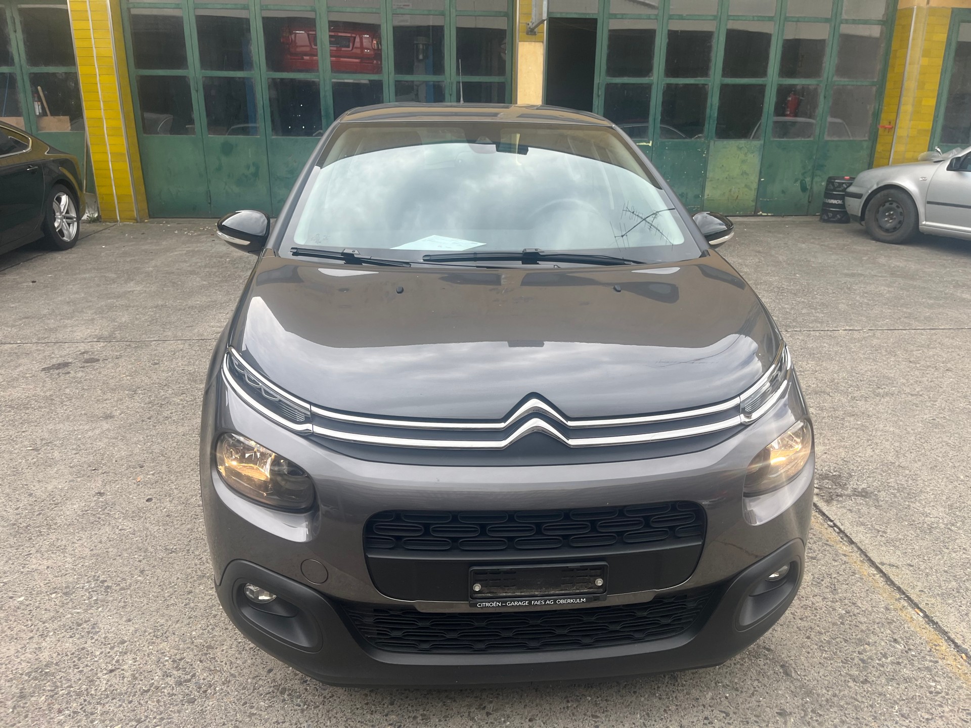CITROEN C3 1.2i PureTech Feel Edition-image-2