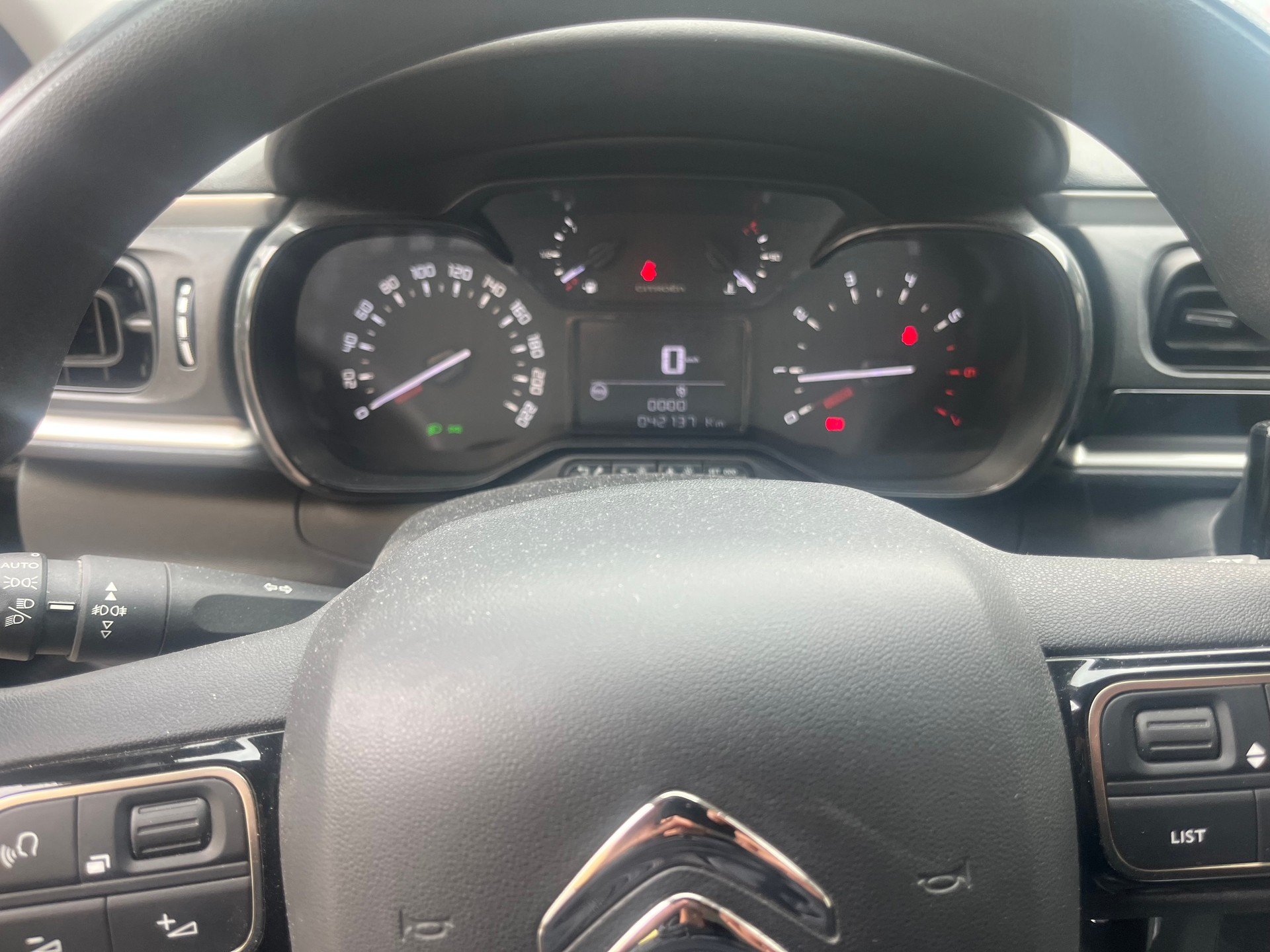 CITROEN C3 1.2i PureTech Feel Edition-image-11