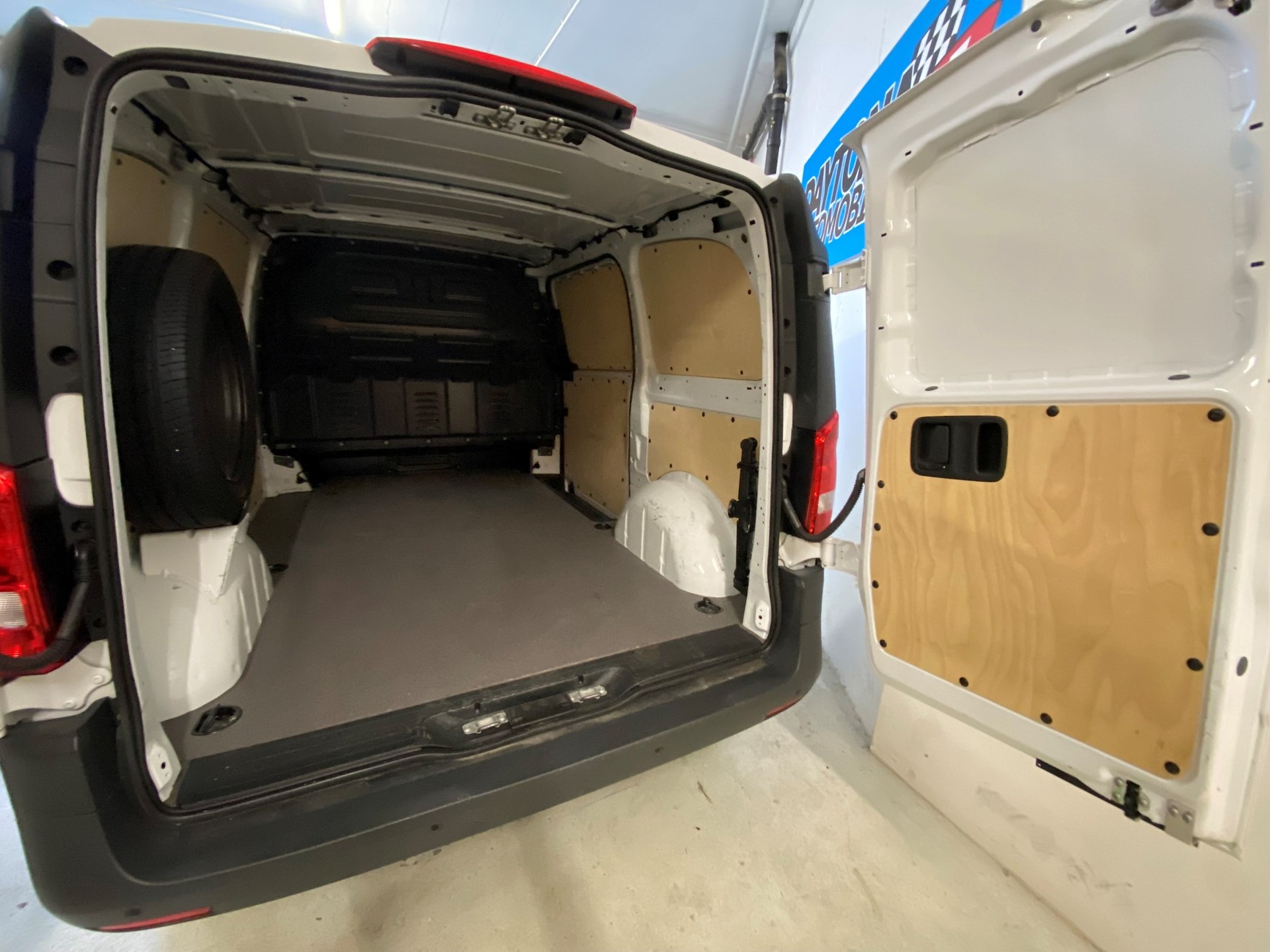 MERCEDES-BENZ Vito 114 Extralang-image-2