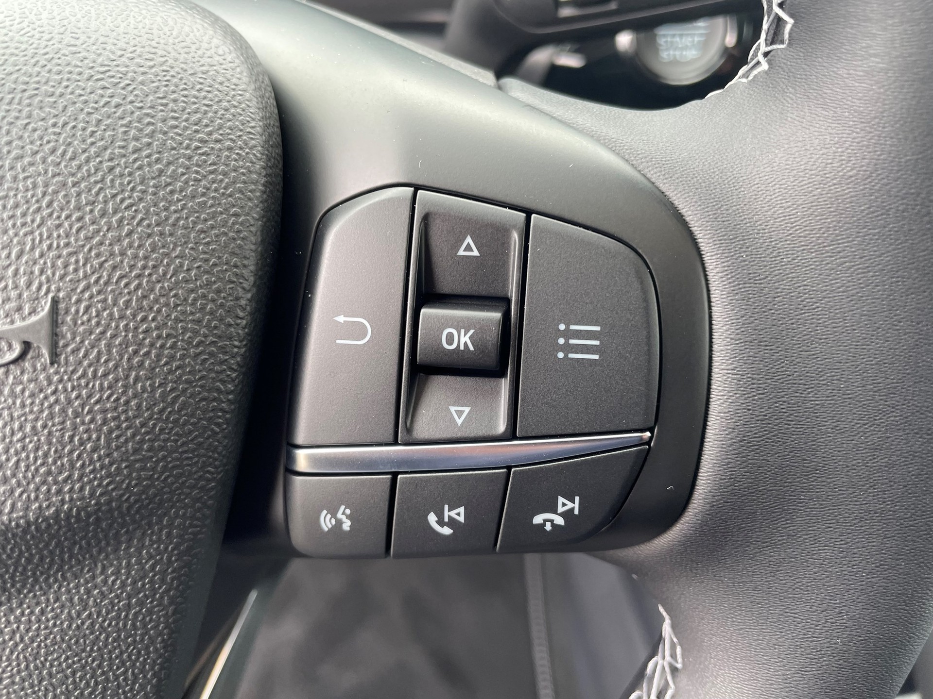 FORD Fiesta 1.0 MHEV Titan X A-image-16