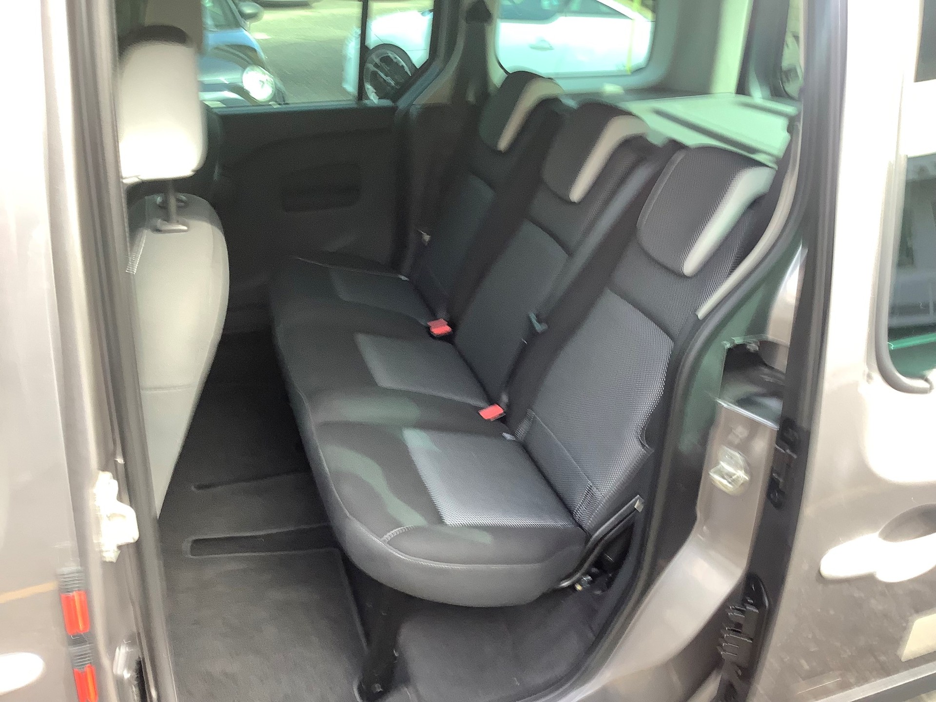 RENAULT Kangoo 1.5 dCi Extrem-image-11