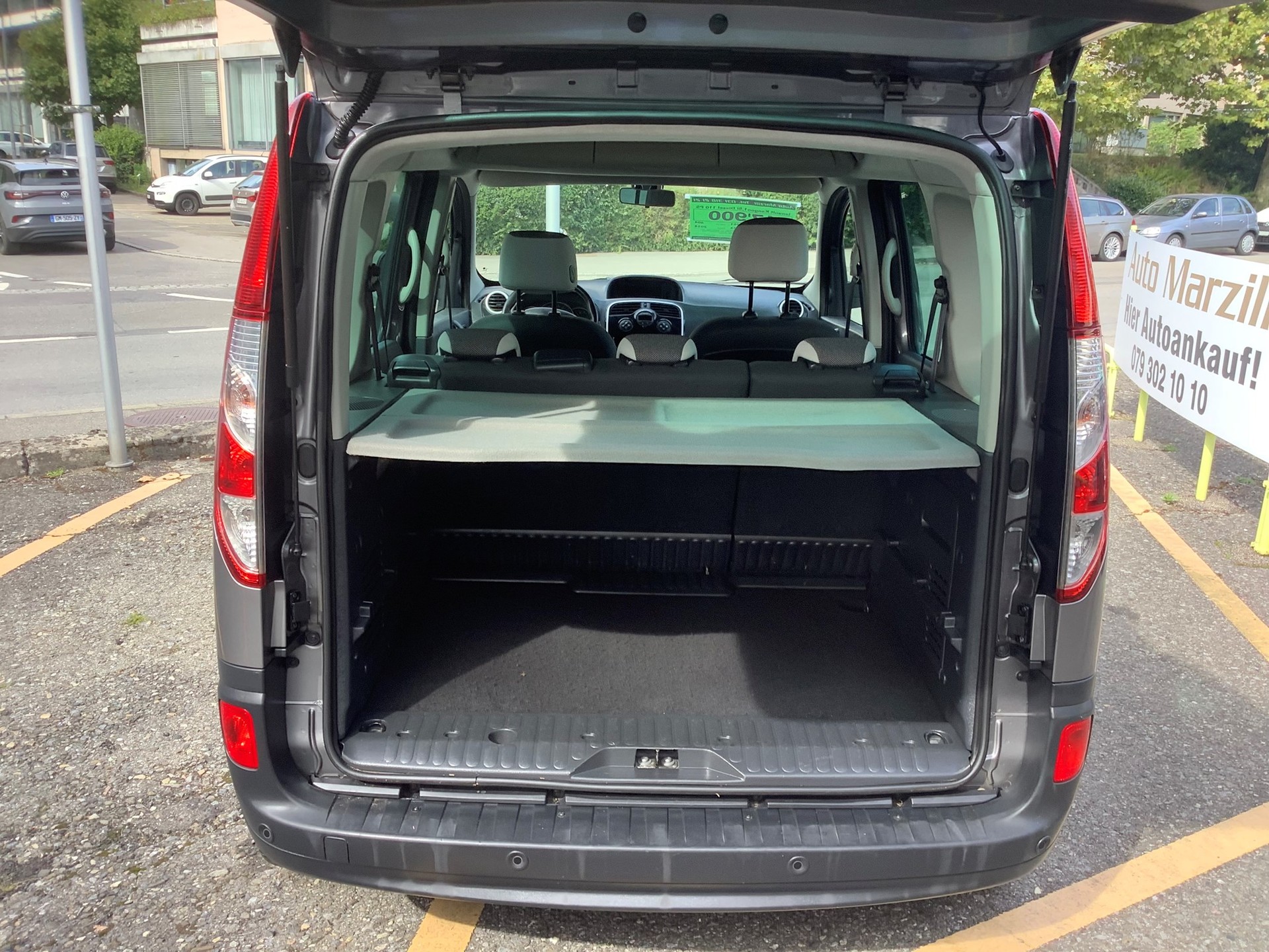 RENAULT Kangoo 1.5 dCi Extrem-image-10