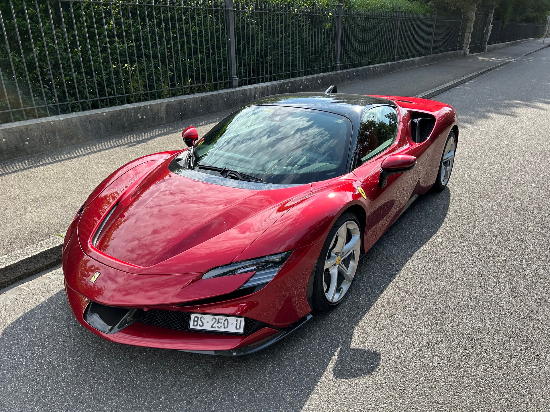 FERRARI SF90 Stradale-image-0