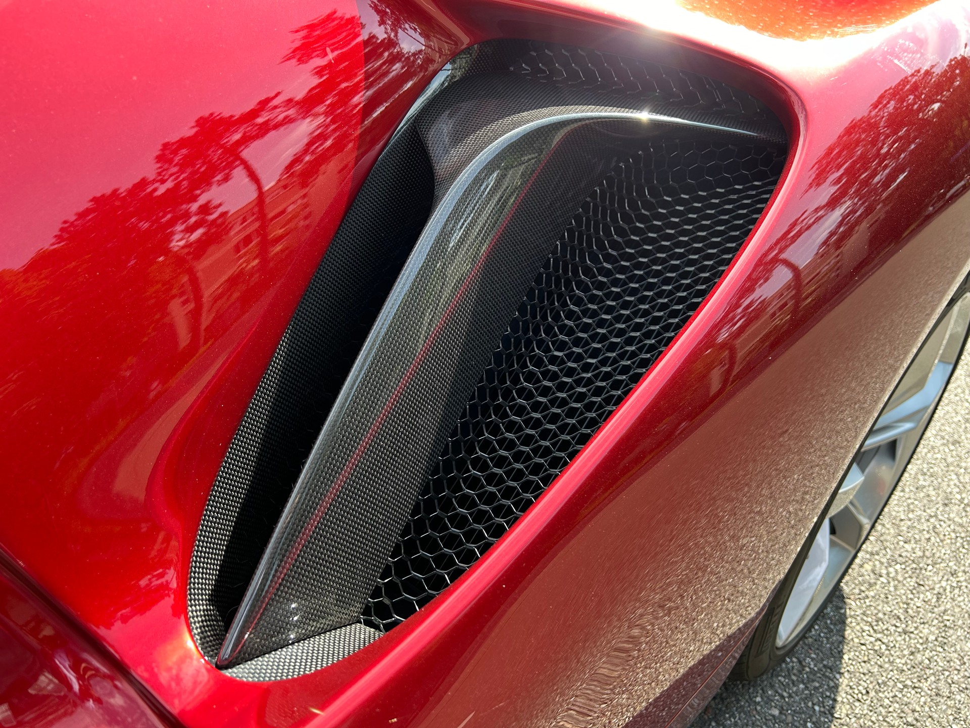 FERRARI SF90 Stradale-image-3