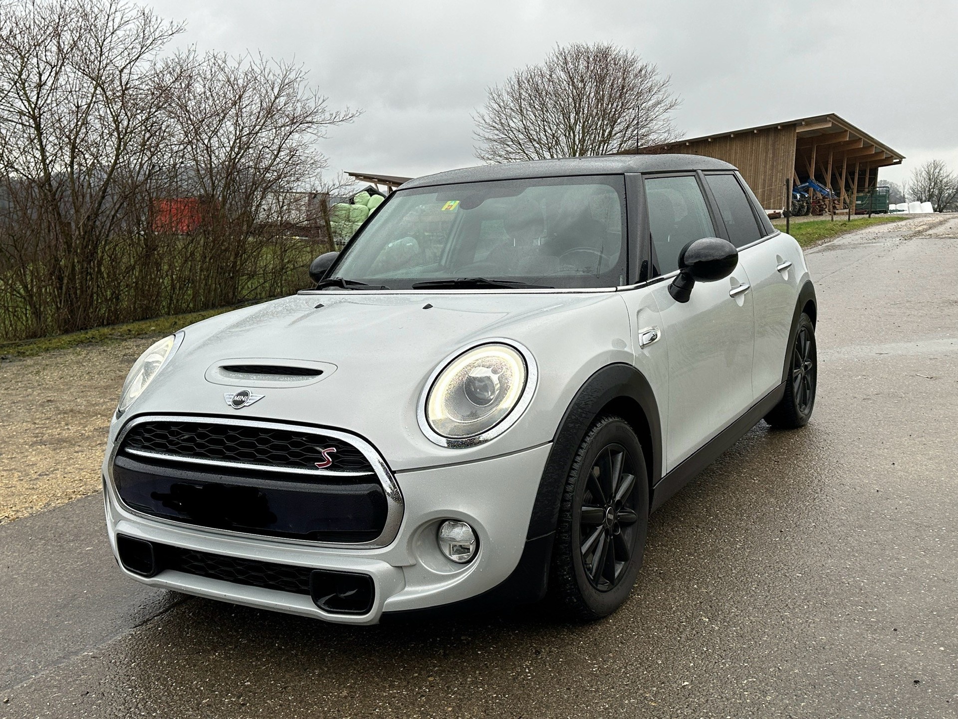 MINI Cooper S F55-image-4