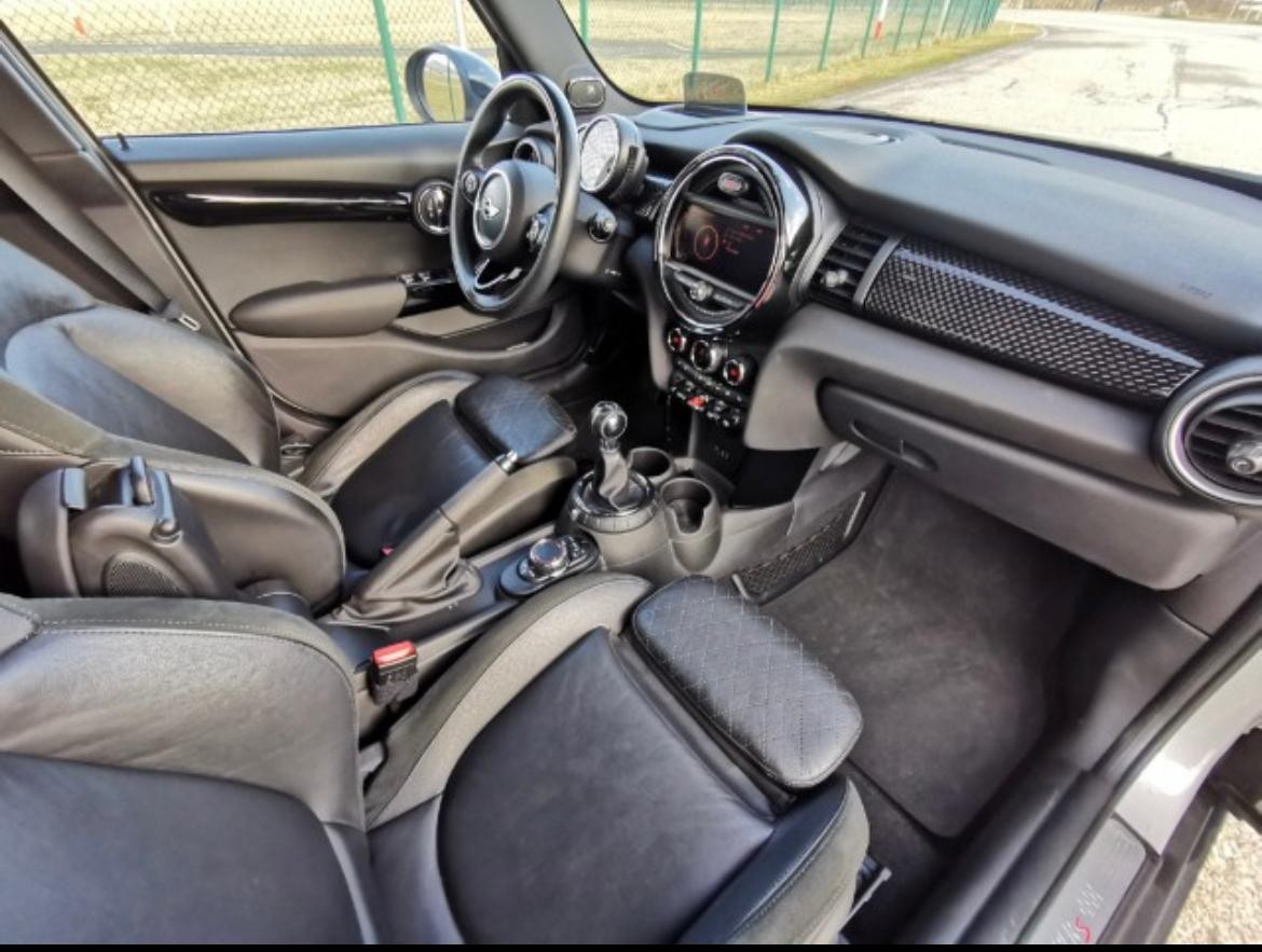 MINI Cooper S F55-image-8