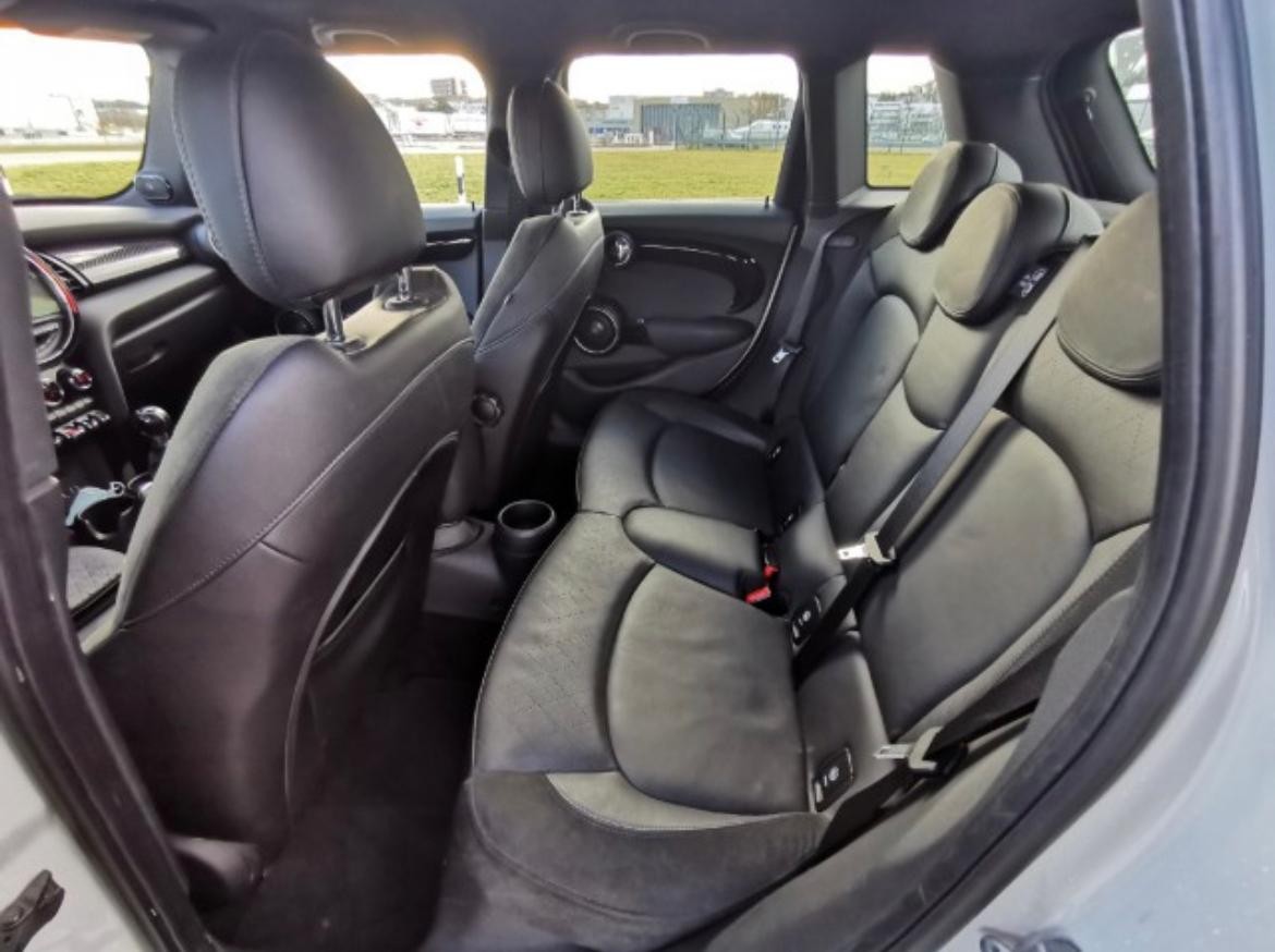 MINI Cooper S F55-image-9