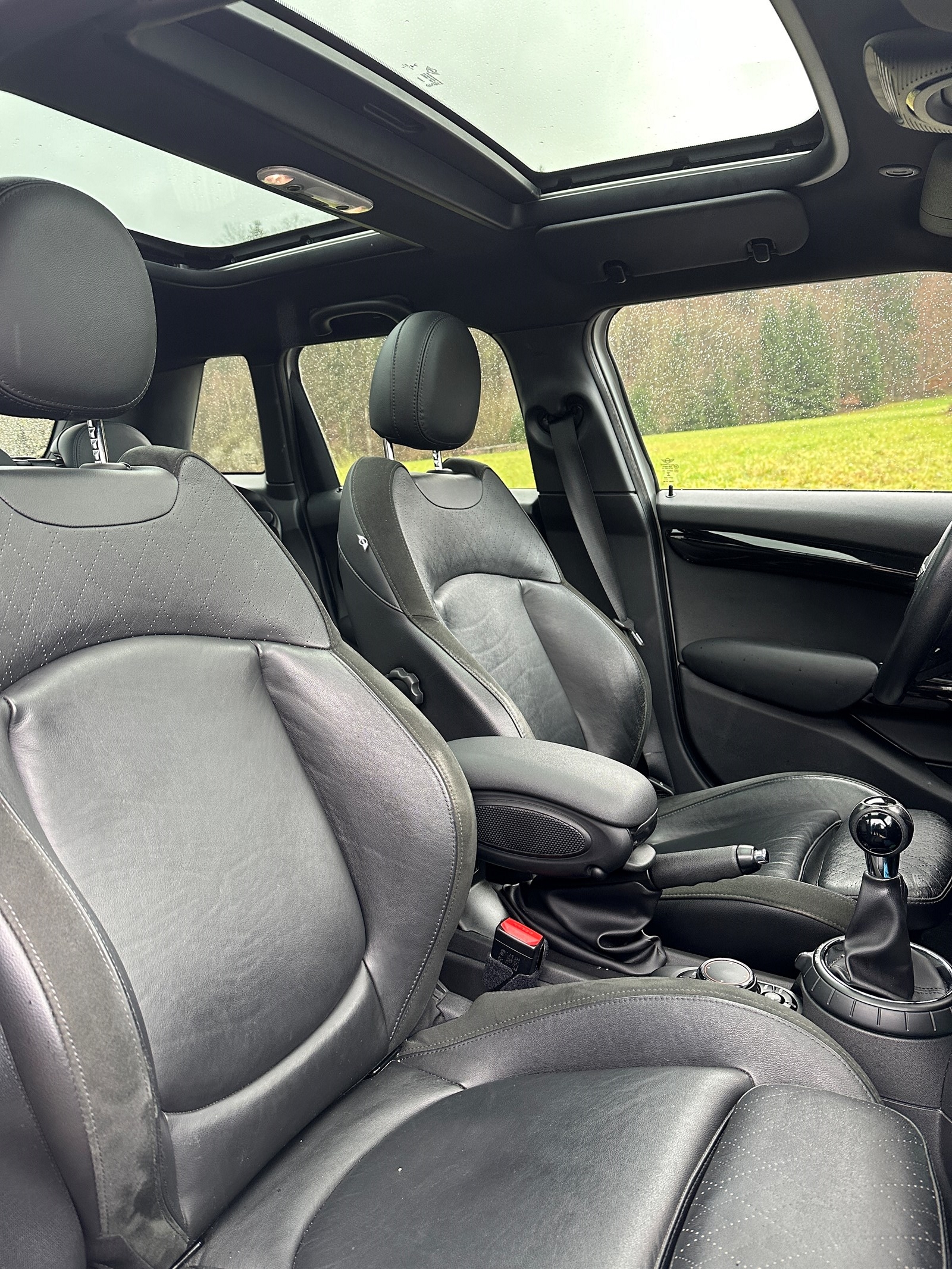 MINI Cooper S F55-image-6