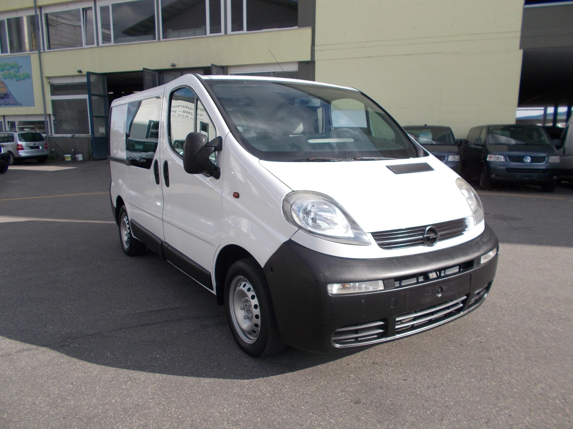 OPEL Vivaro 1.9 CDTI 2-image-2