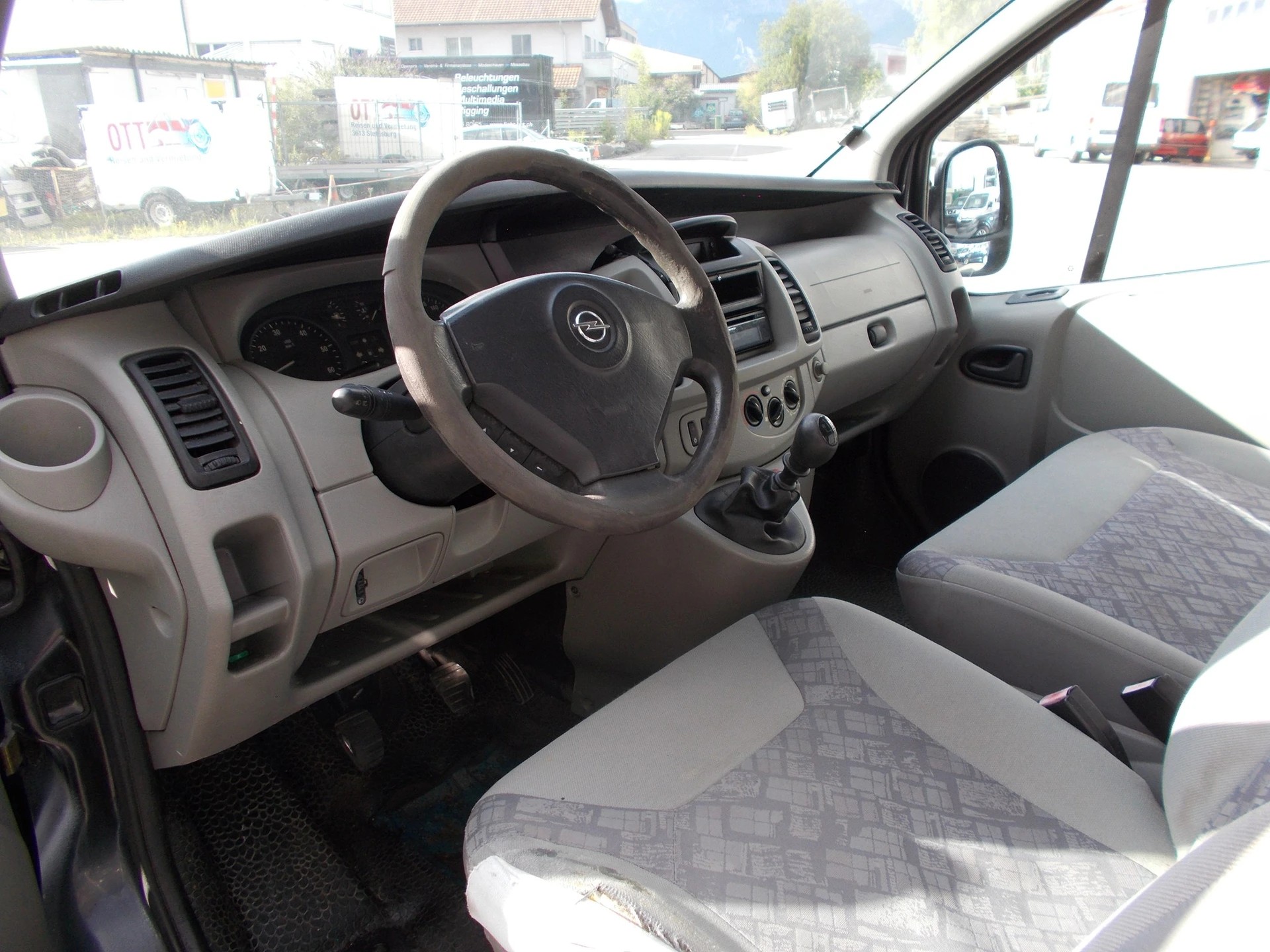 OPEL Vivaro 1.9 CDTI 2-image-5