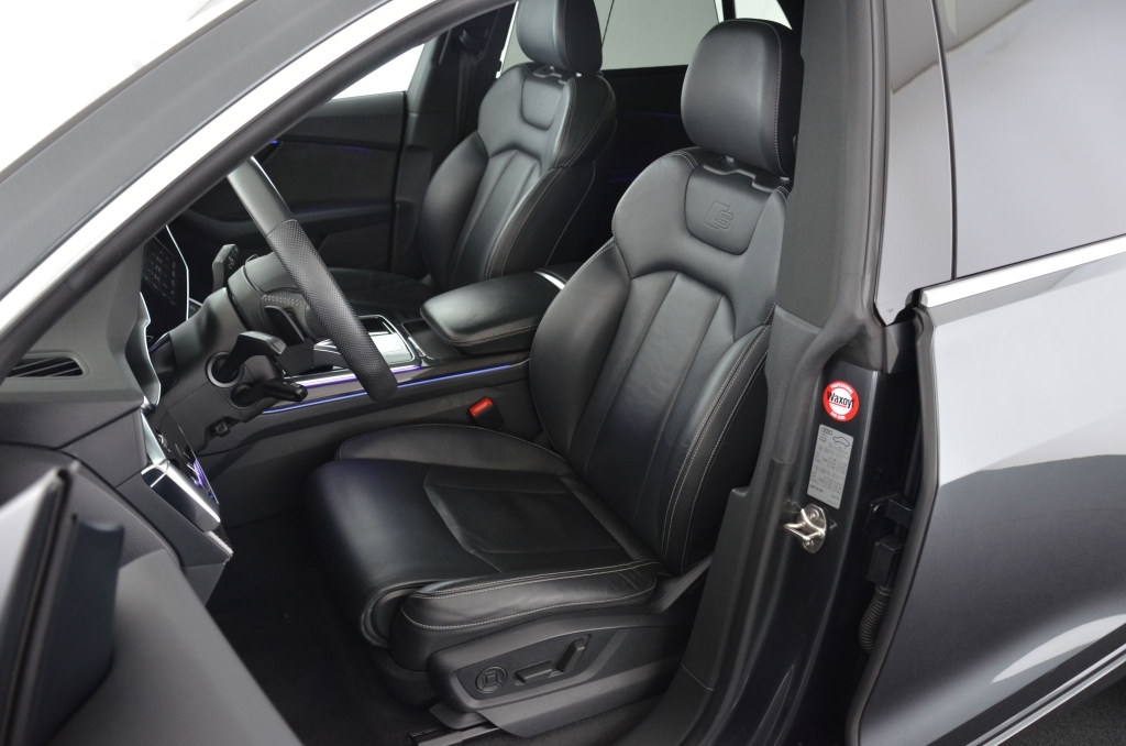 AUDI SQ8 50 TDI quattro-image-13