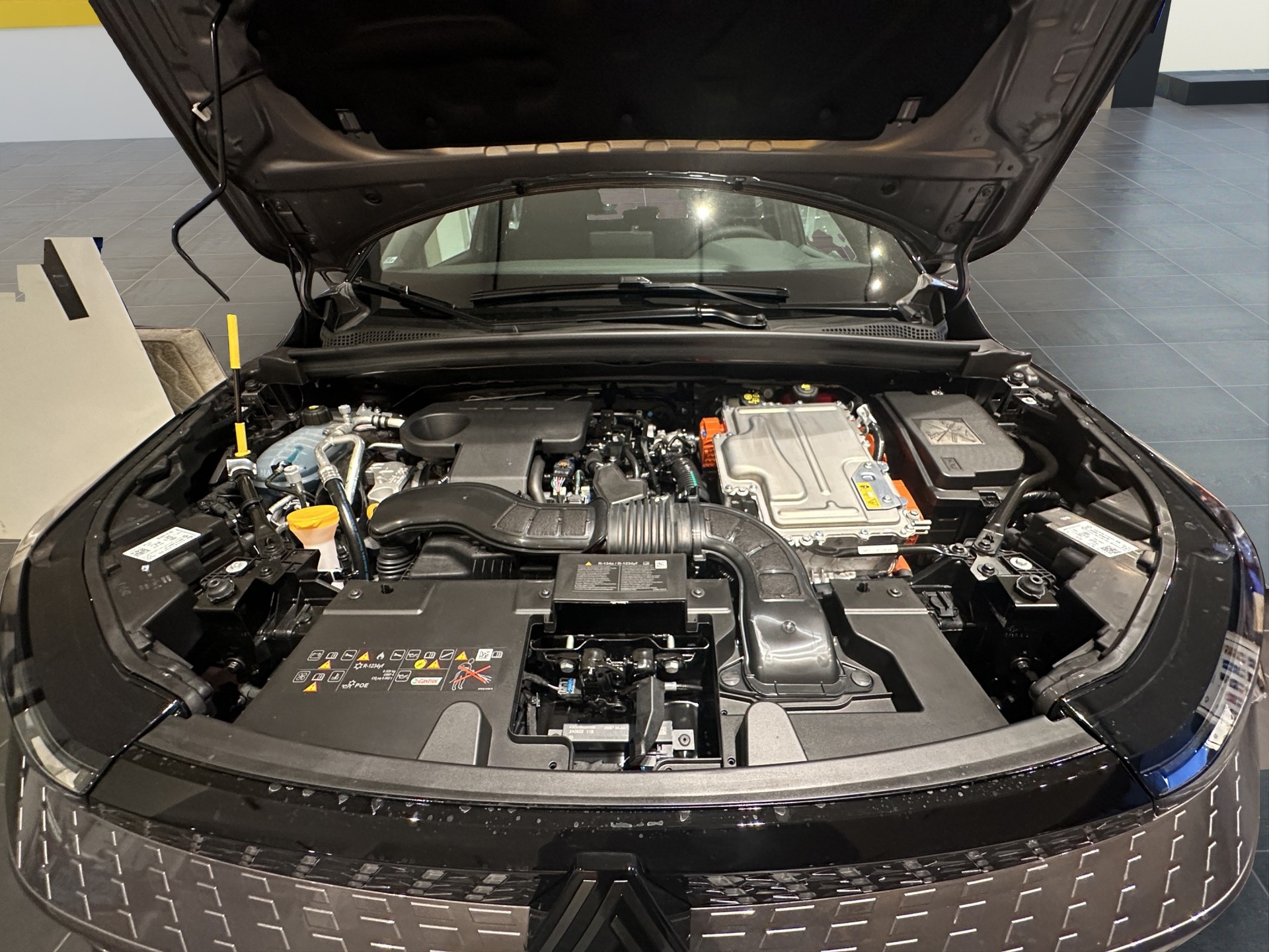 RENAULT Captur 1.6 E-Tech 145 Esprit Alpine DHT-image-20