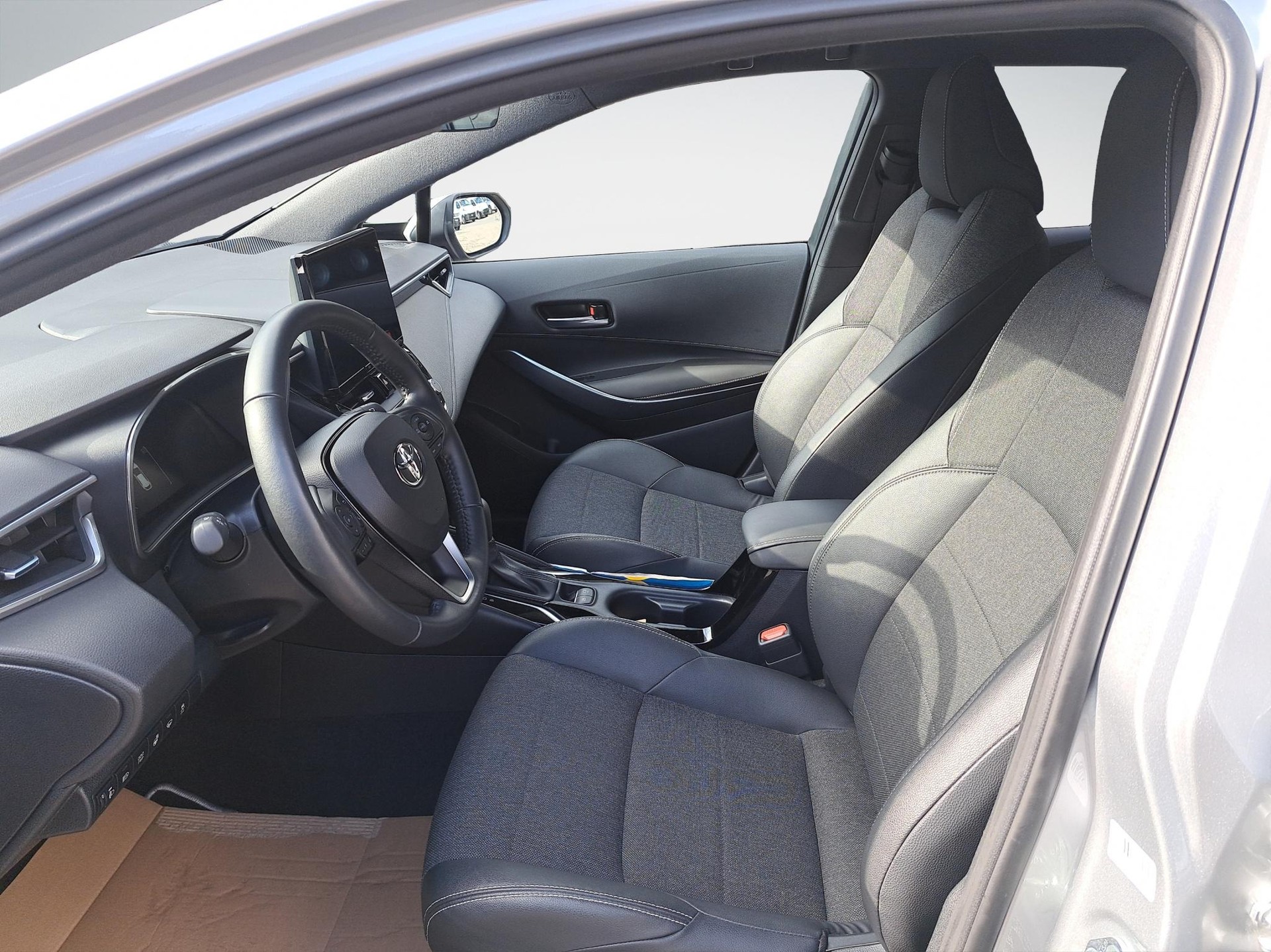 TOYOTA Corolla 1.8 HSD Trend-image-8