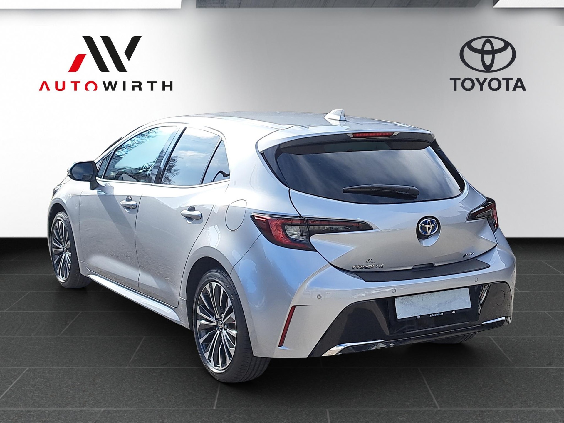 TOYOTA Corolla 1.8 HSD Trend-image-6