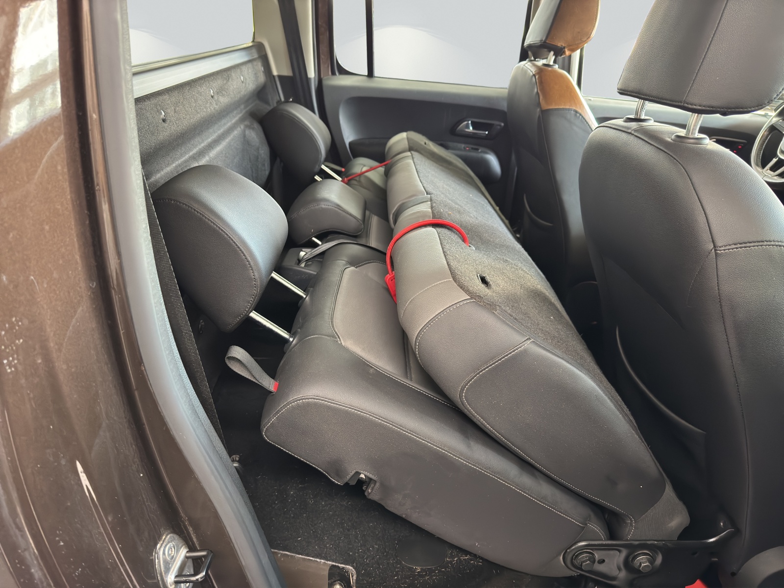 VW Amarok 3.0TDI Highline 4Motion Automatic-image-9