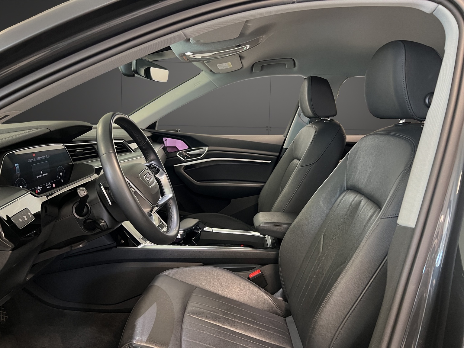 AUDI e-tron 50 Sportback quattro-image-5
