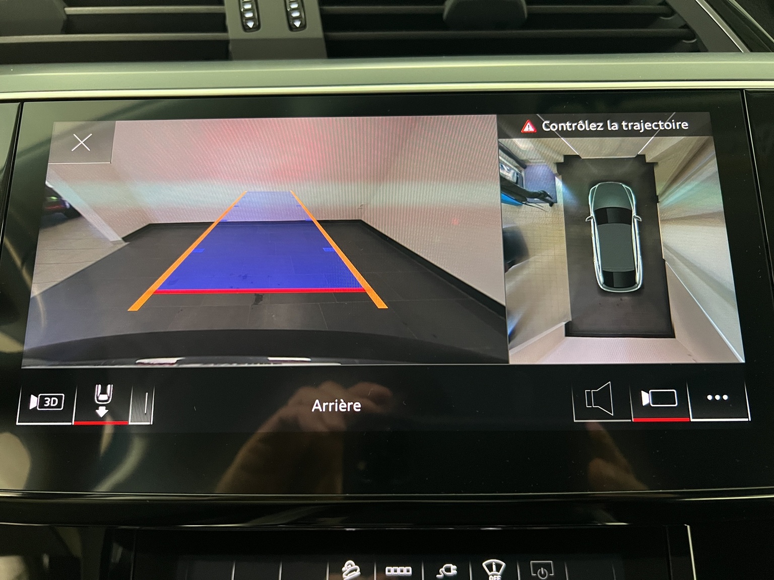 AUDI e-tron 50 Sportback quattro-image-11