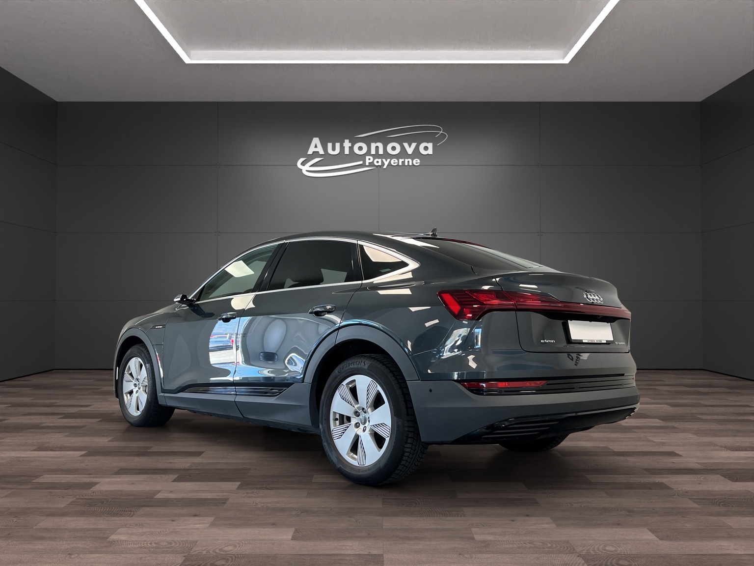 AUDI e-tron 50 Sportback quattro-image-4