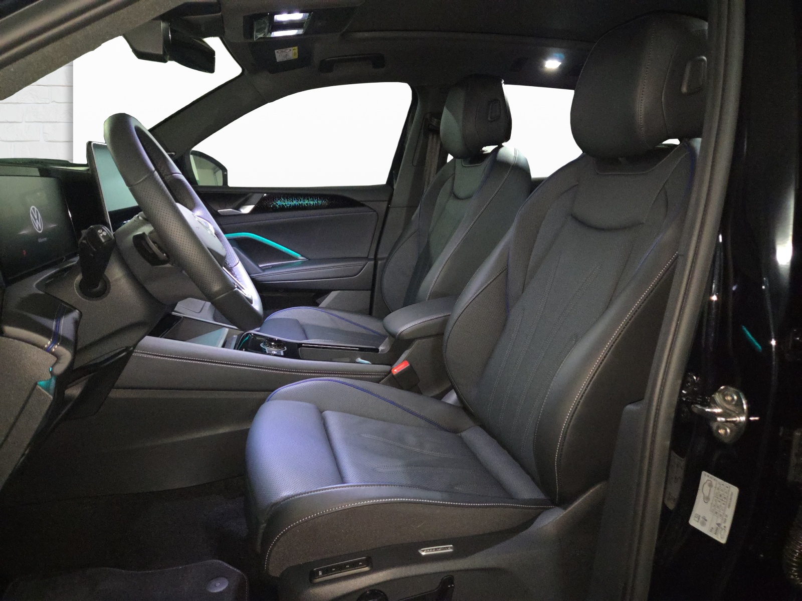 VW Tiguan 2.0 TSI DSG R-Line 4Motion-image-4