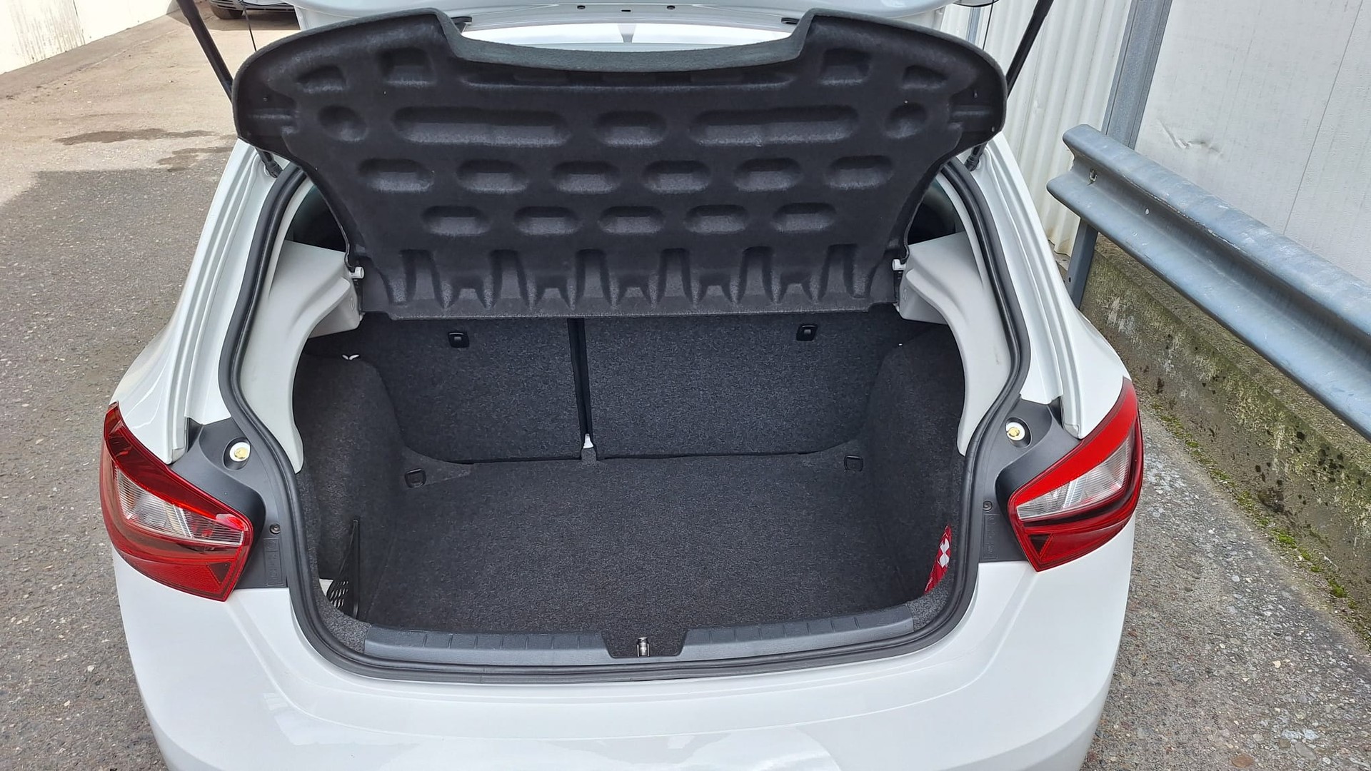 SEAT Ibiza 1.4 TDI FR Line-image-8