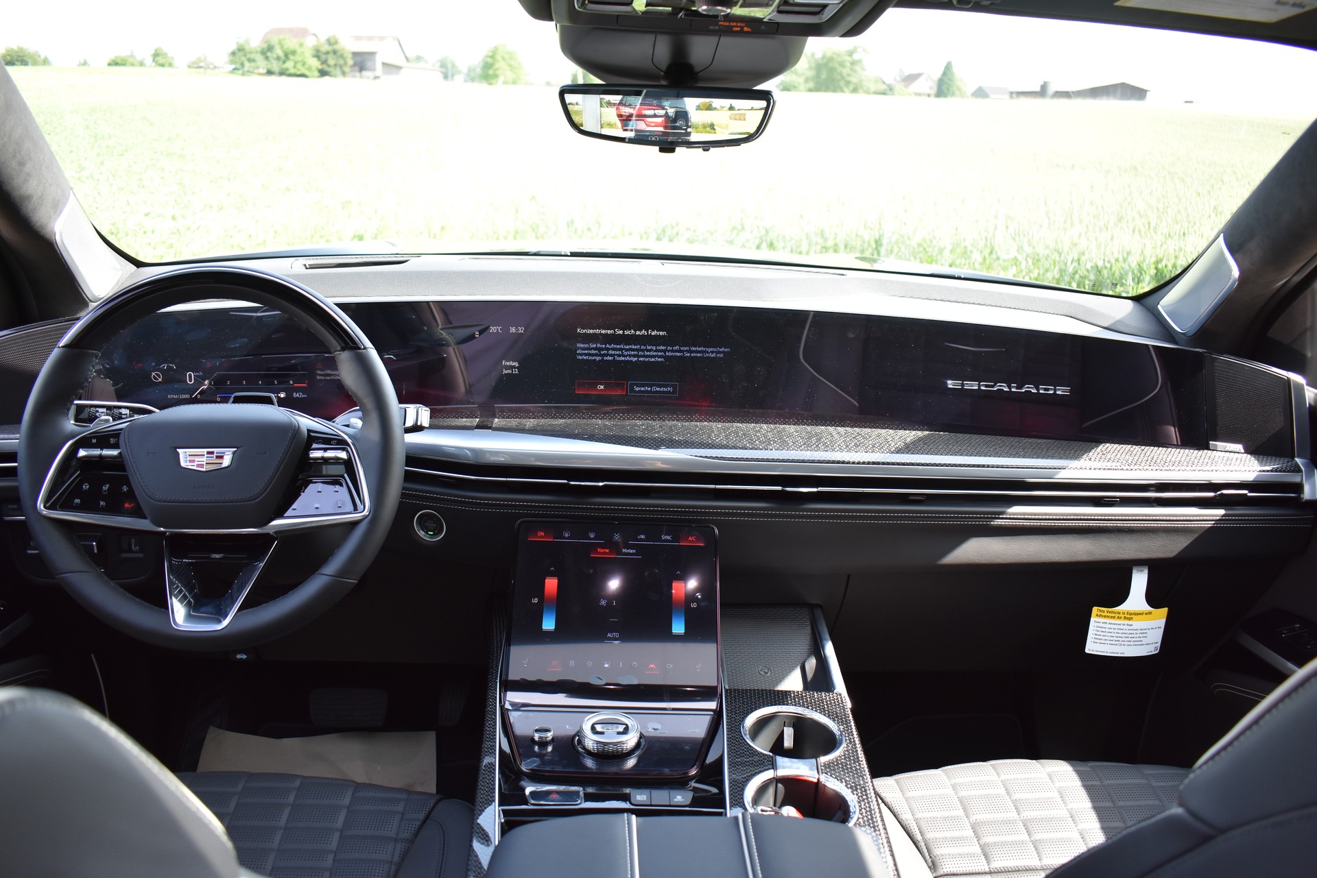 CADILLAC Escalade-V 2026-image-10