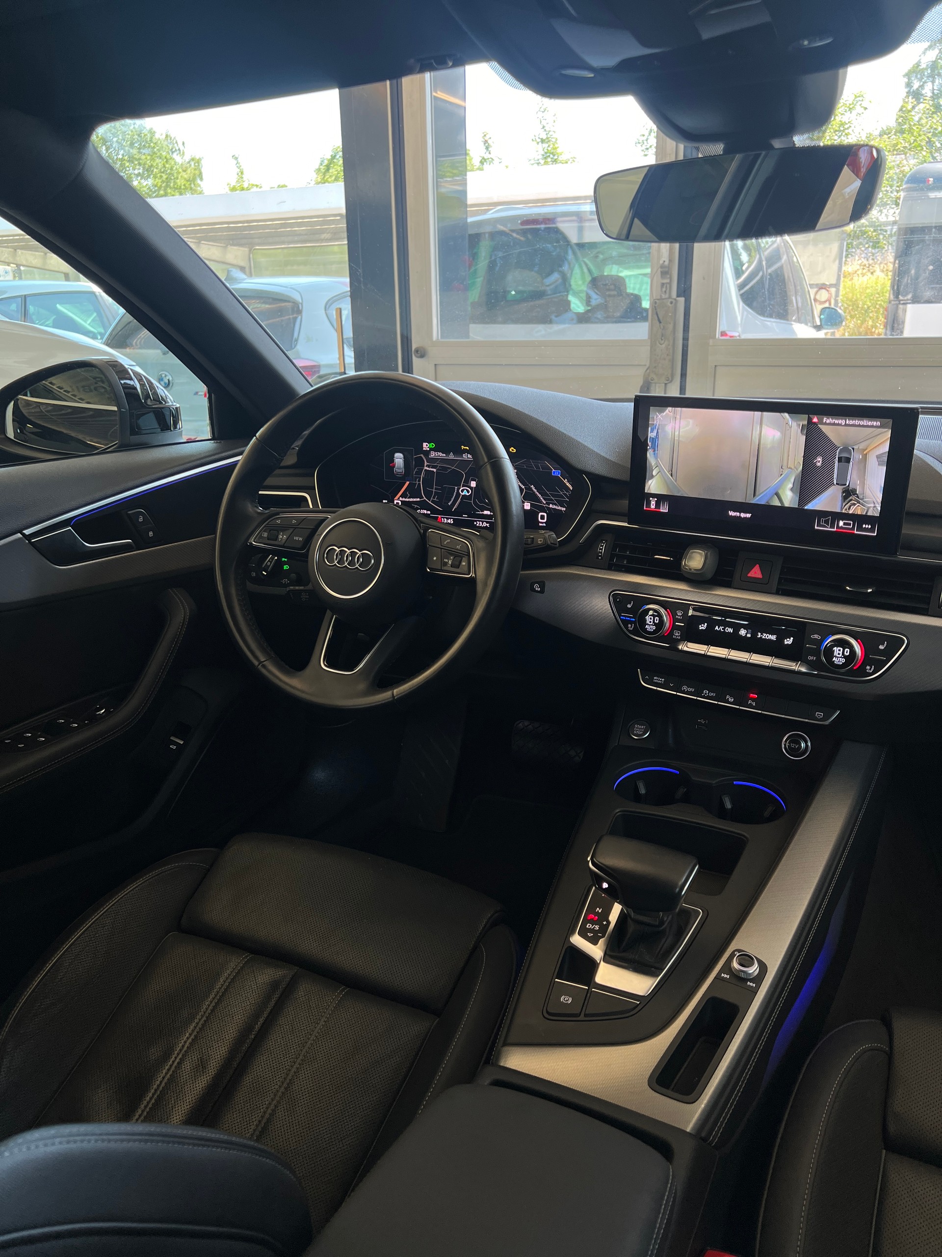 AUDI A4 Avant 40 TDI S line Attraction quattro S-tronic-image-9