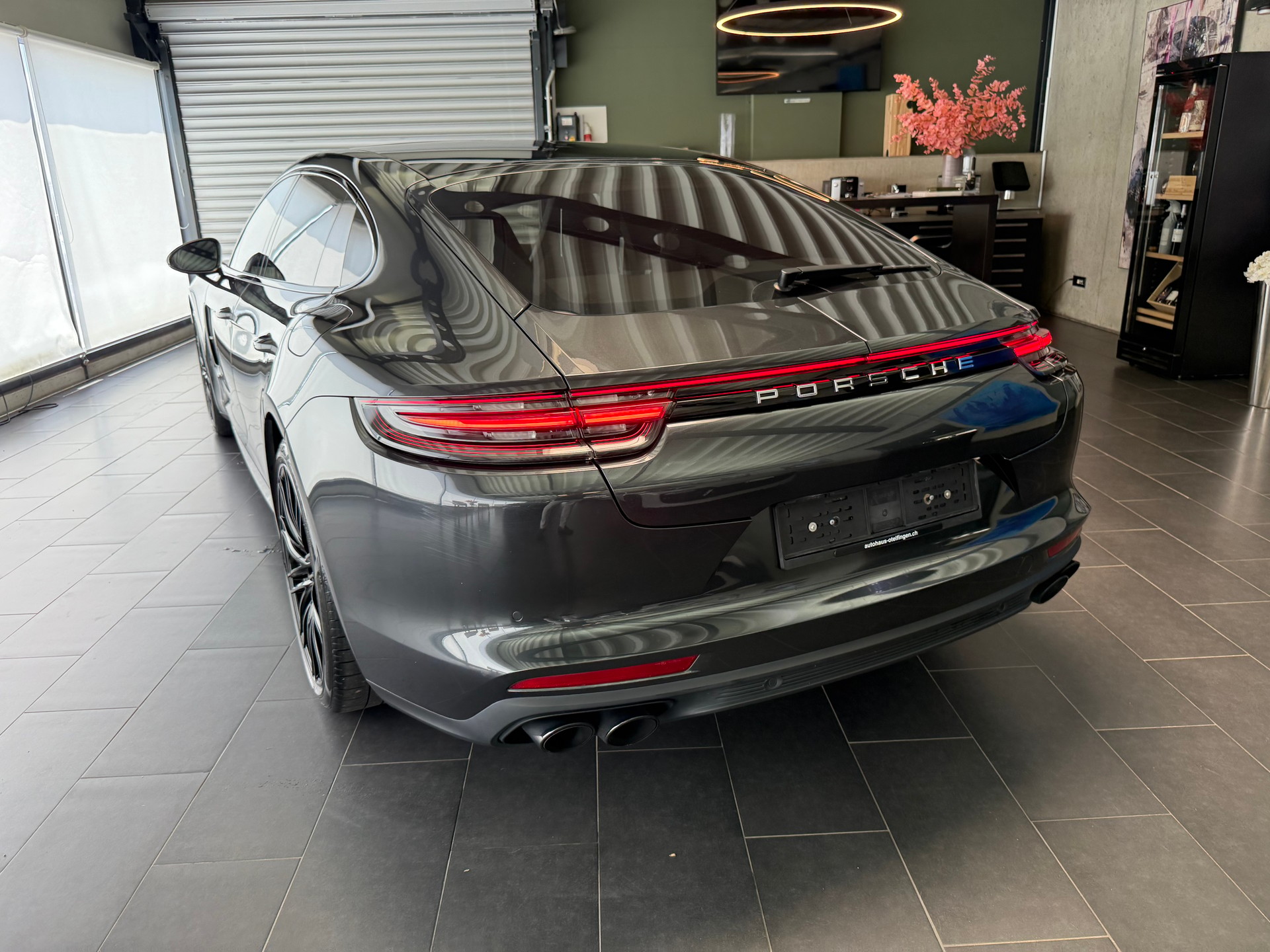 PORSCHE Panamera 4.0 V8 Turbo S E-Hybrid-image-21