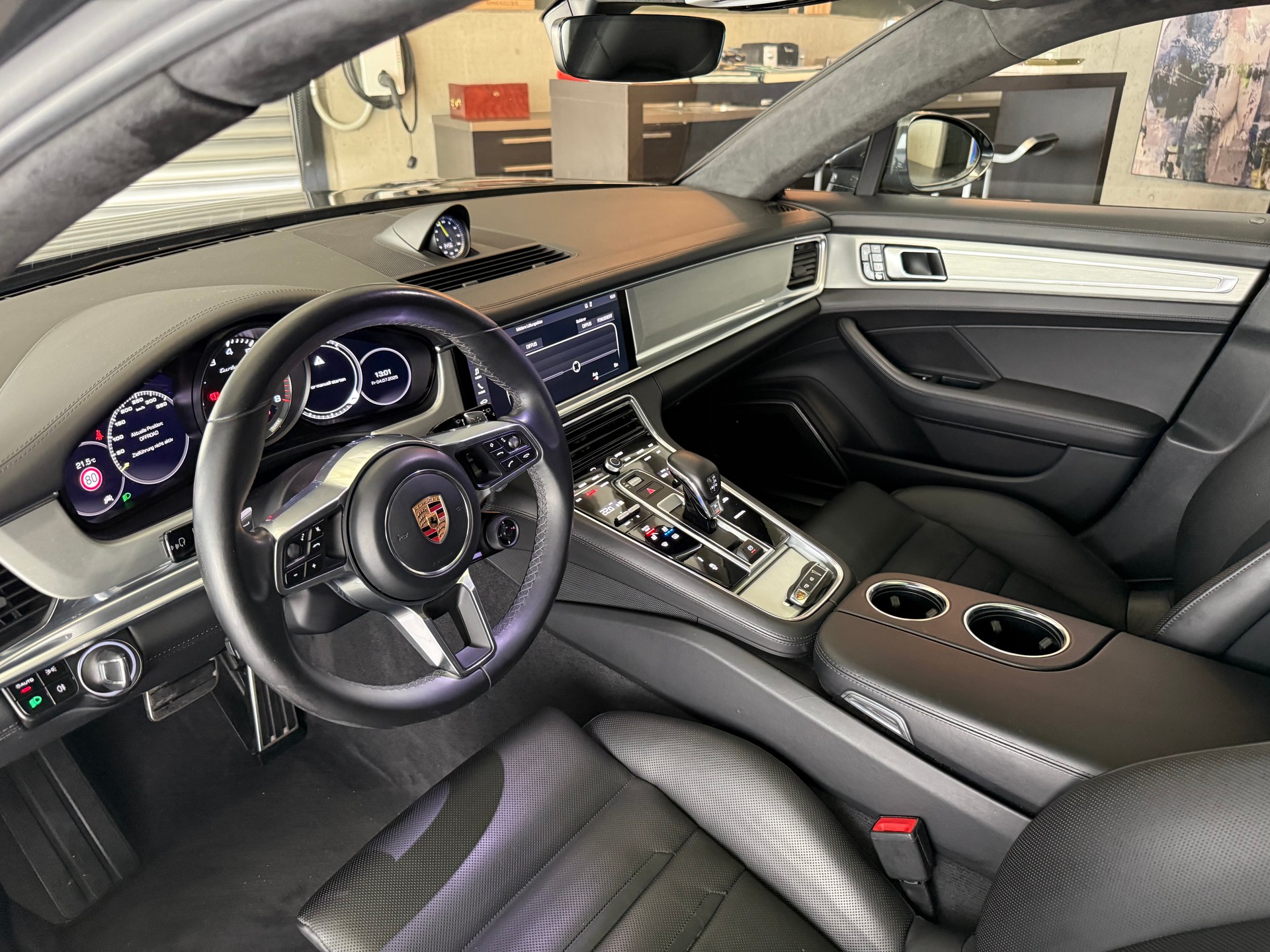 PORSCHE Panamera 4.0 V8 Turbo S E-Hybrid-image-9