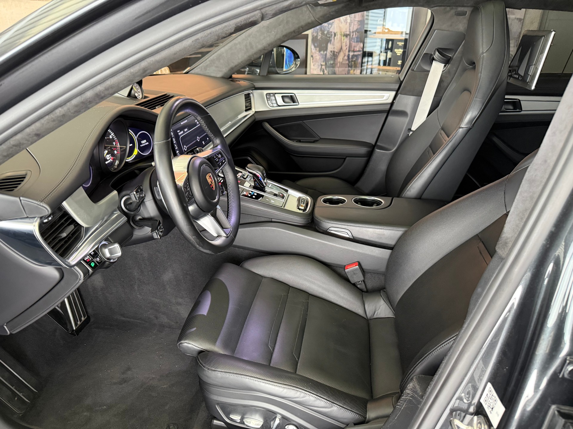 PORSCHE Panamera 4.0 V8 Turbo S E-Hybrid-image-10