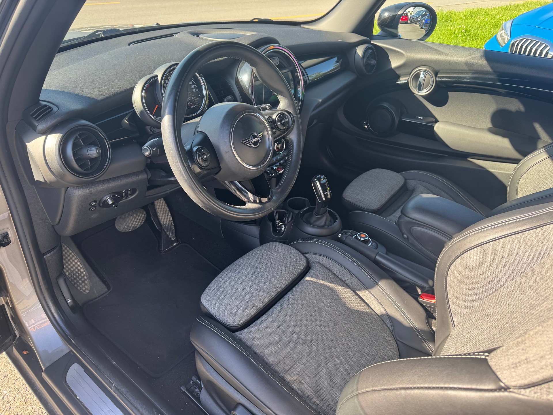 MINI Cooper Steptronic DKG-image-8
