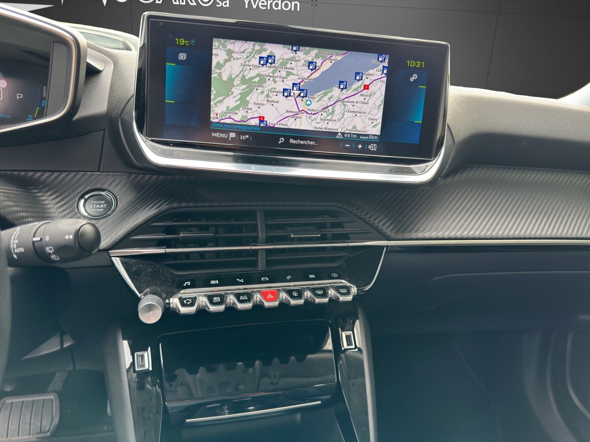 PEUGEOT 2008 e Allure-image-13