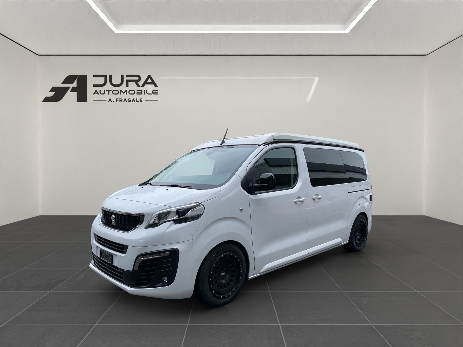 PÖSSL Peugeot Traveller Vanster 180 PS-image-0