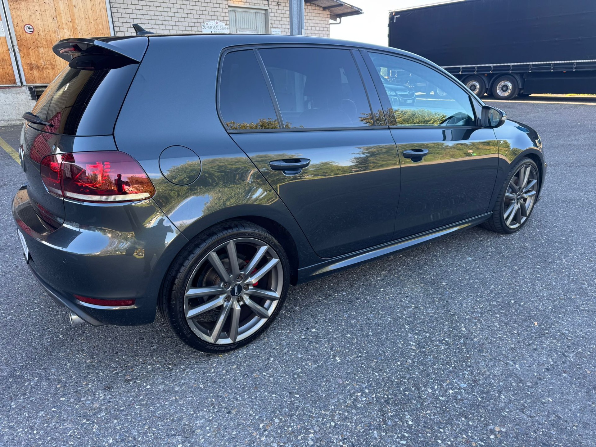 VW Golf 2.0 TSI GTI Edition 35 DSG-image-5