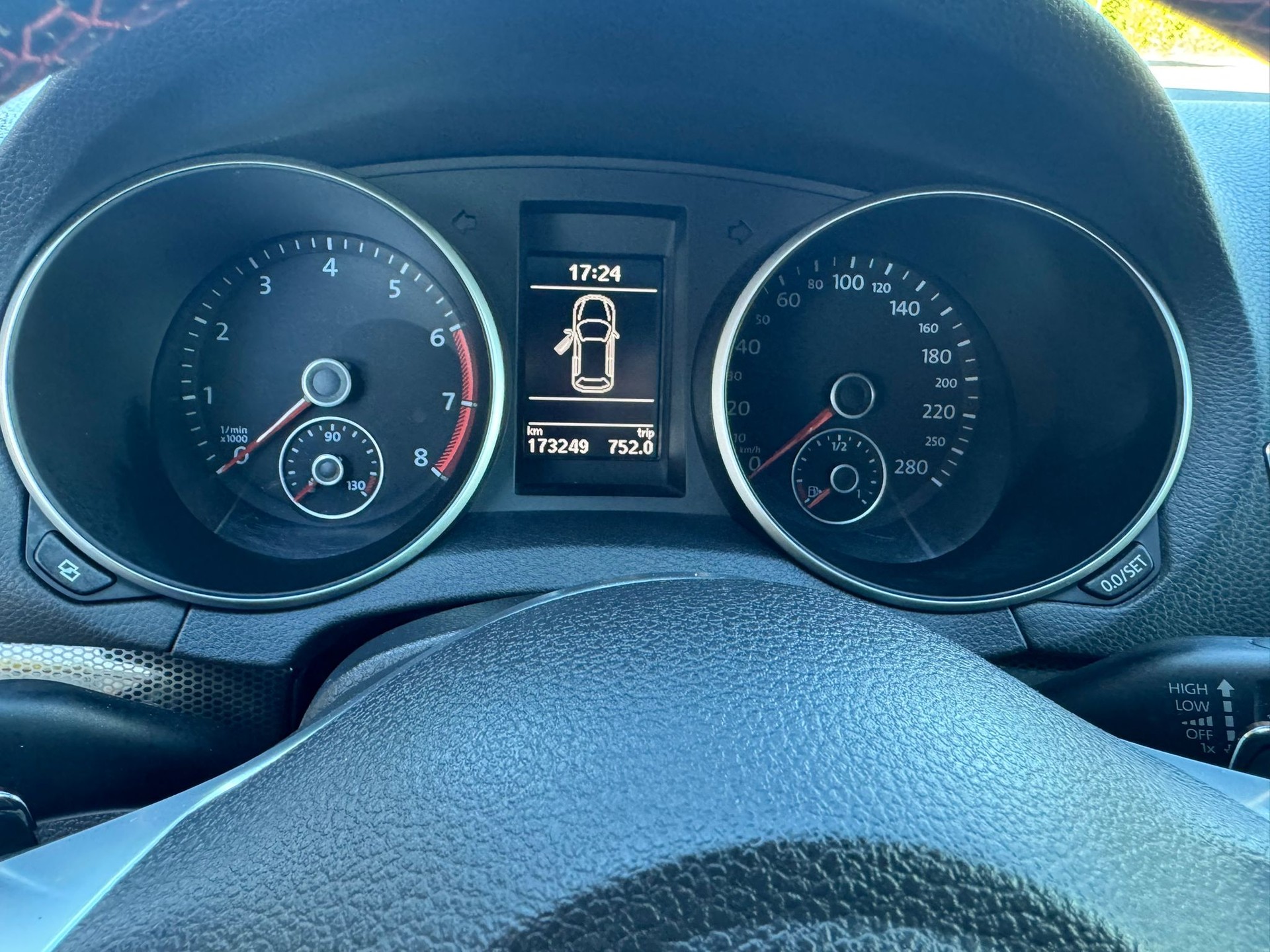 VW Golf 2.0 TSI GTI Edition 35 DSG-image-18