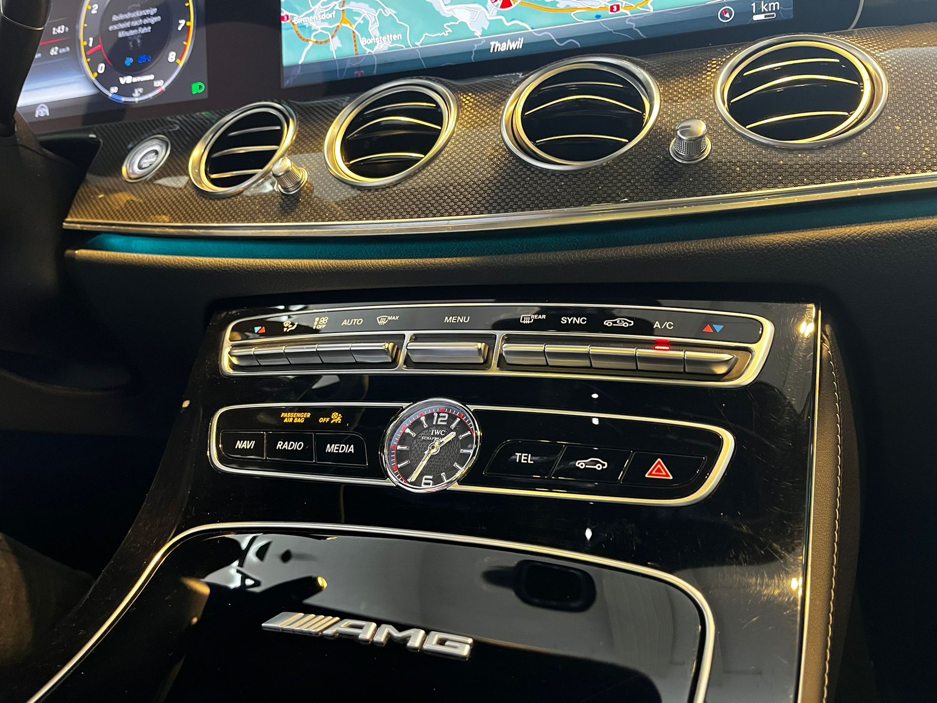MERCEDES-BENZ E 63 AMG S 4 Matic-image-21