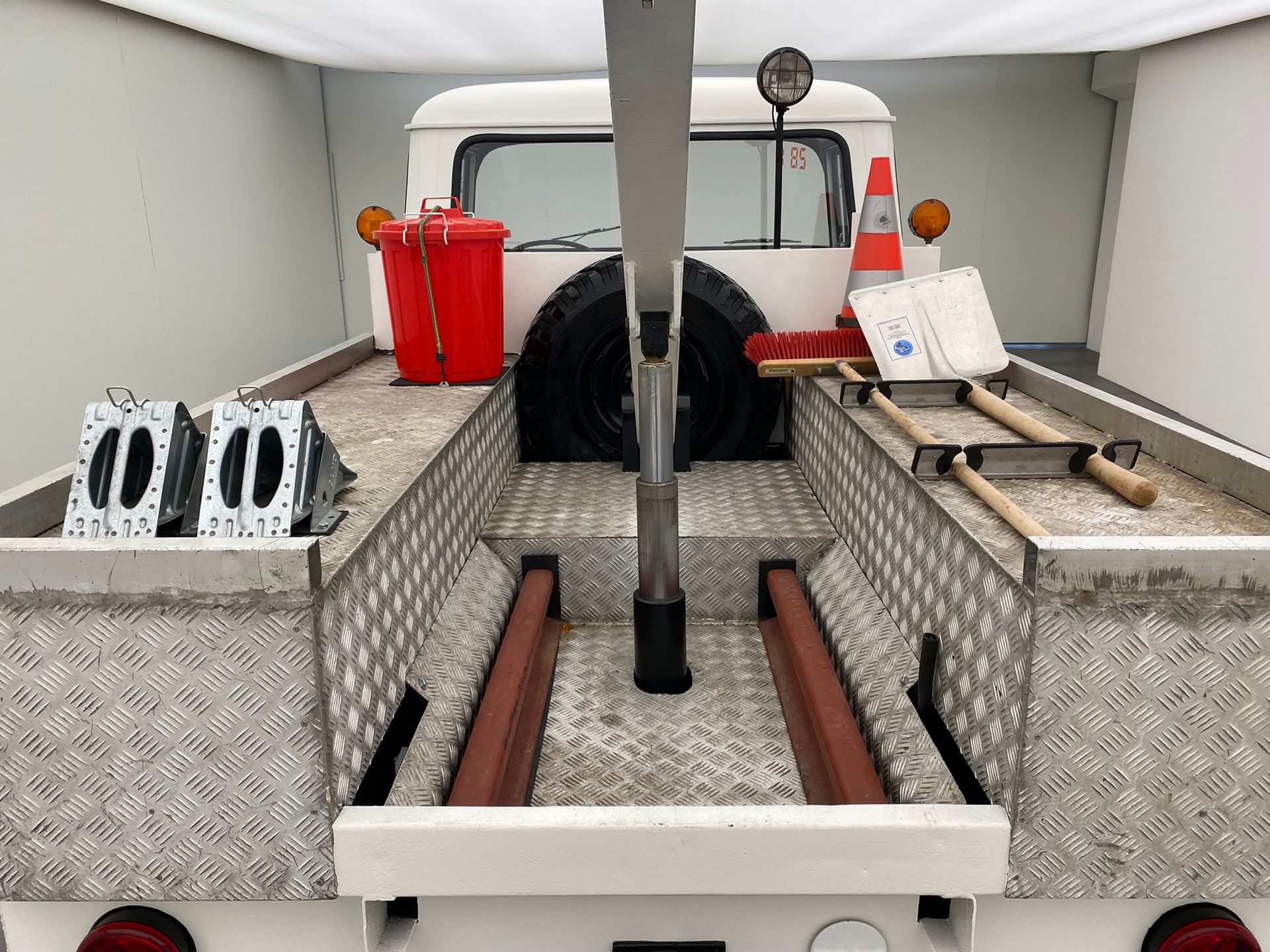 JEEP Willys FC150 Pick Up-image-11