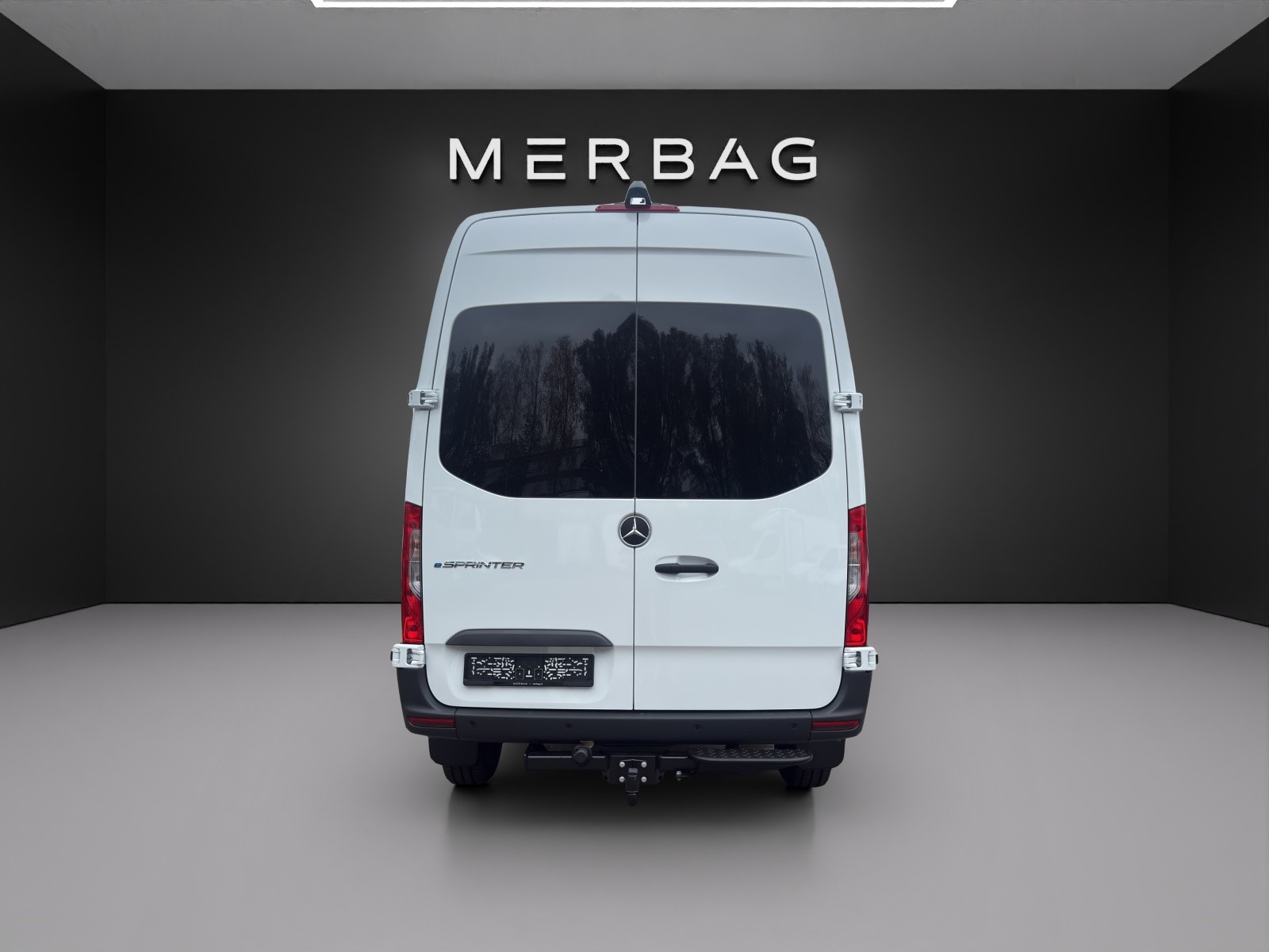MERCEDES-BENZ eSprinter 320 81kWh Standard Hoch Pro-image-4