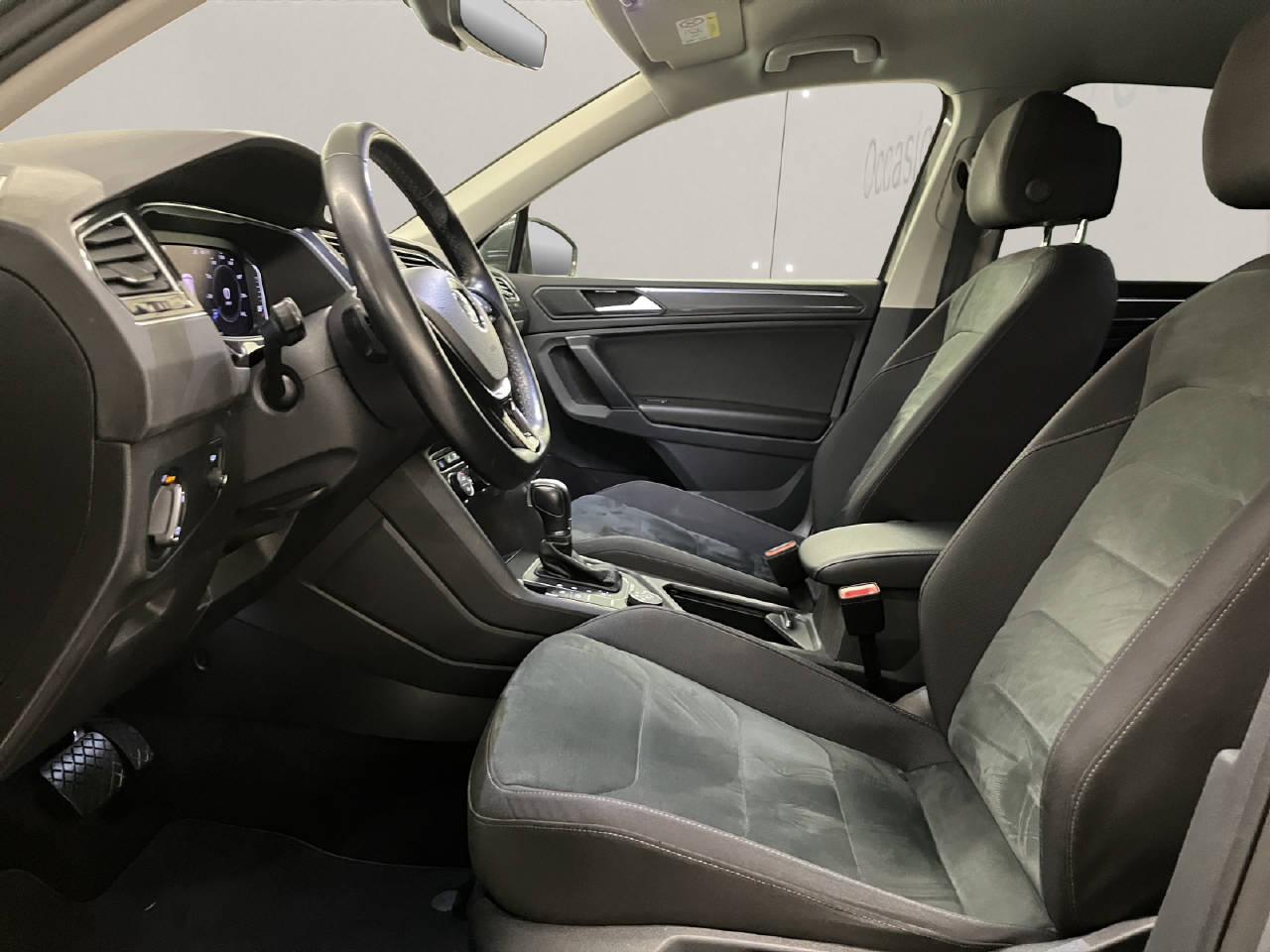 VW Tiguan 2.0 TSI Highline DSG-image-4
