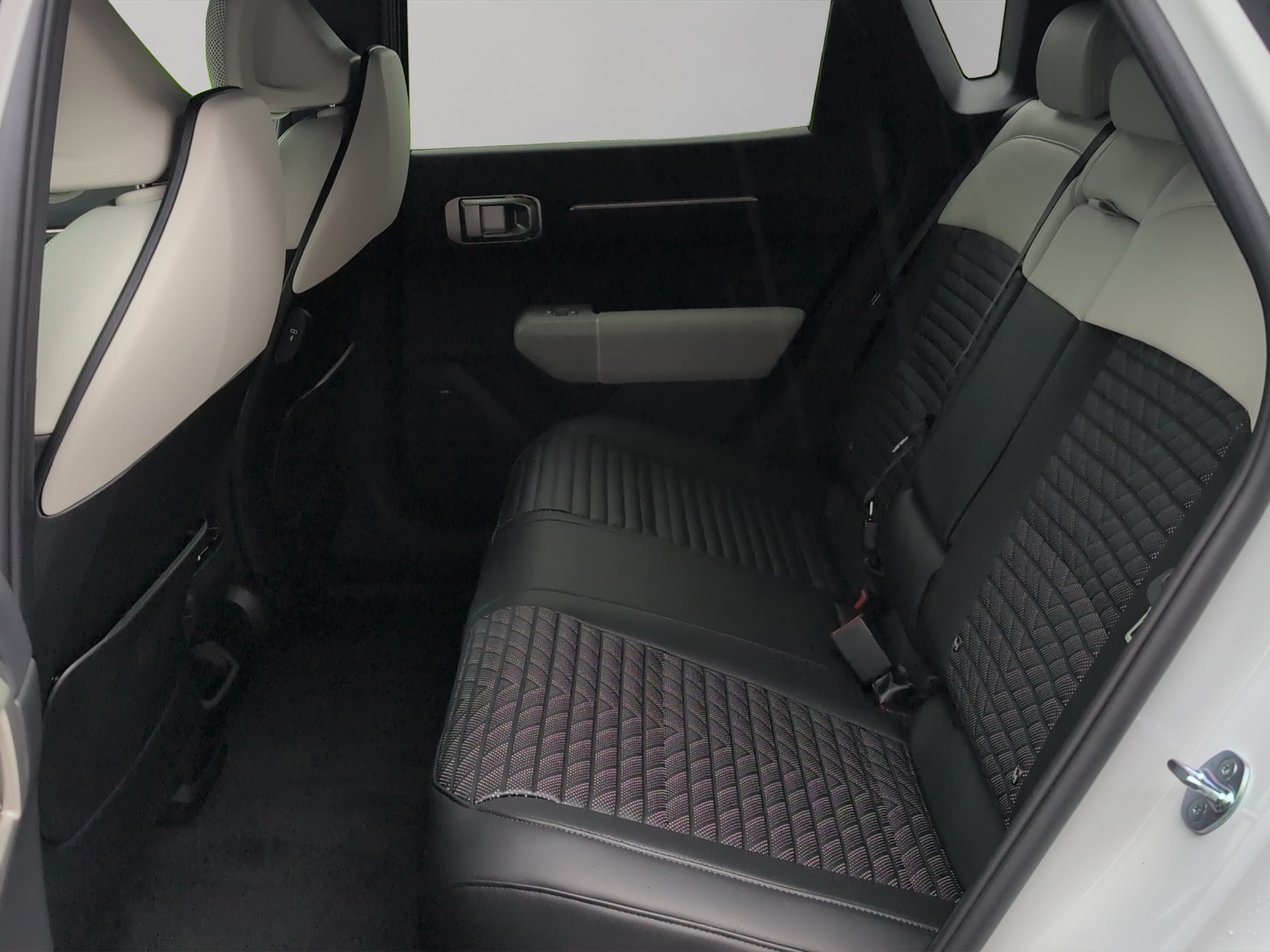 KIA EV4 81,4 kWh GT-Line / 0.00% Leasing-Aktion / CH-Fahrzeug mit 7-Jahre oder 150'000 KM Herstellergarantie-image-10